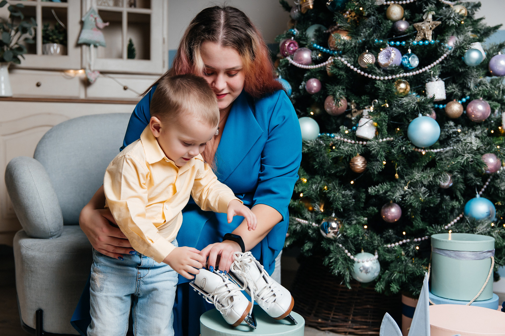 Алина, Дениска и бабушка Татьяна (13 ноября 2022). Свадебный и семейный фотограф Крамар Наталья