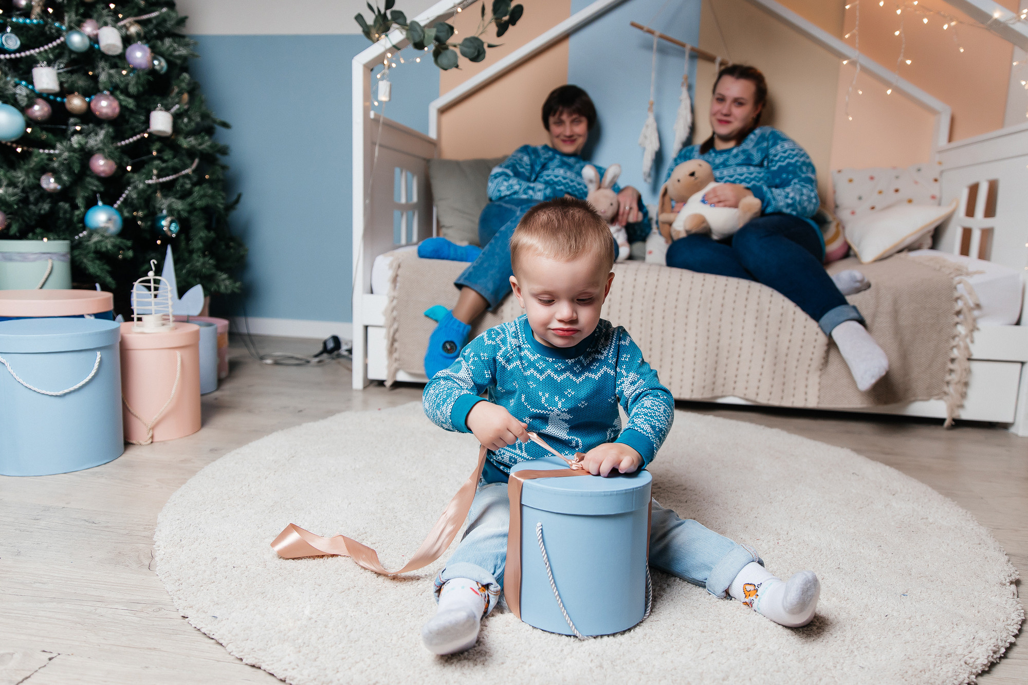 Алина, Дениска и бабушка Татьяна (13 ноября 2022). Свадебный и семейный фотограф Крамар Наталья