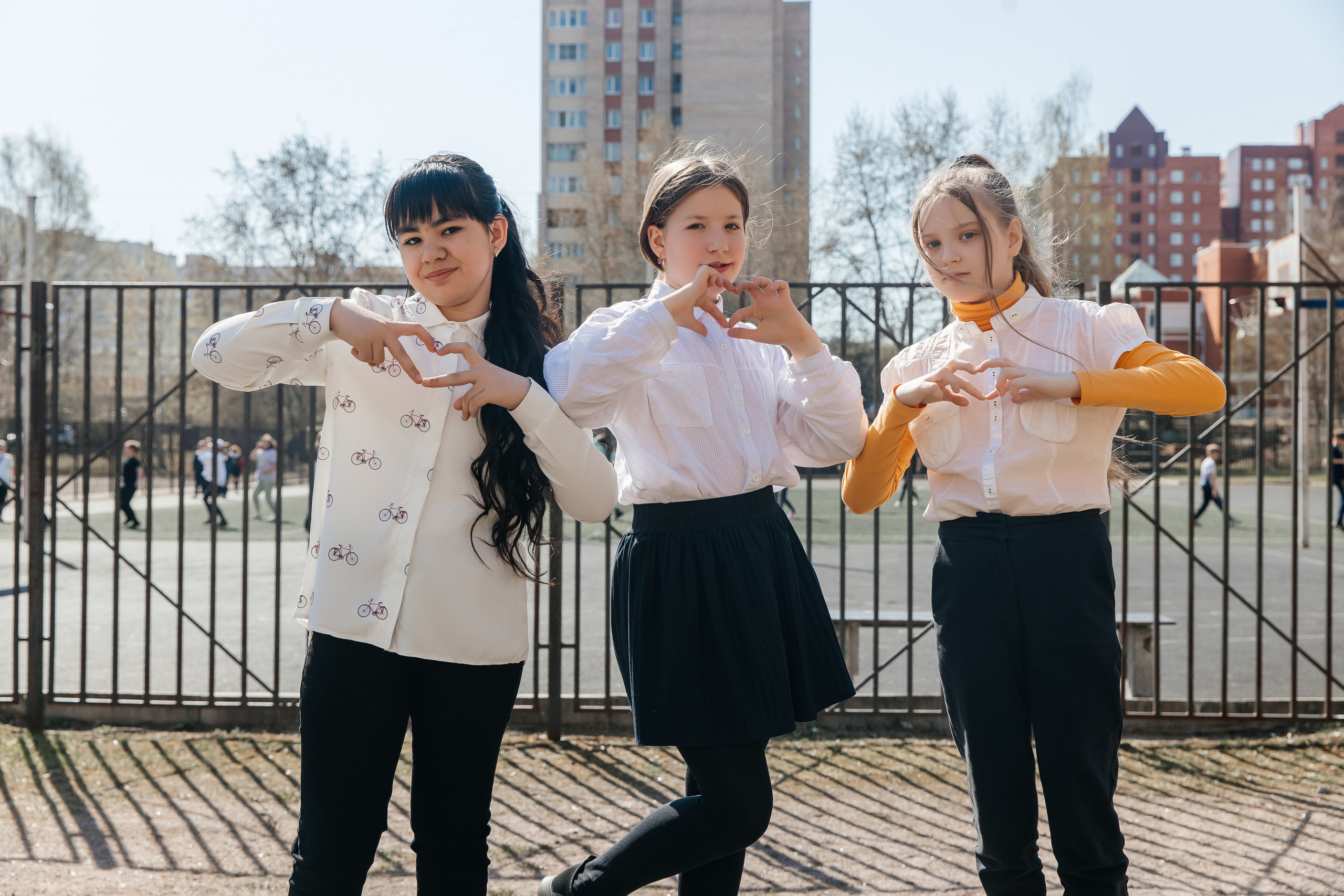 Школа № 90 — 4В класс (25.04.2023) Съемка на папки. Свадебный и семейный фотограф Крамар Наталья