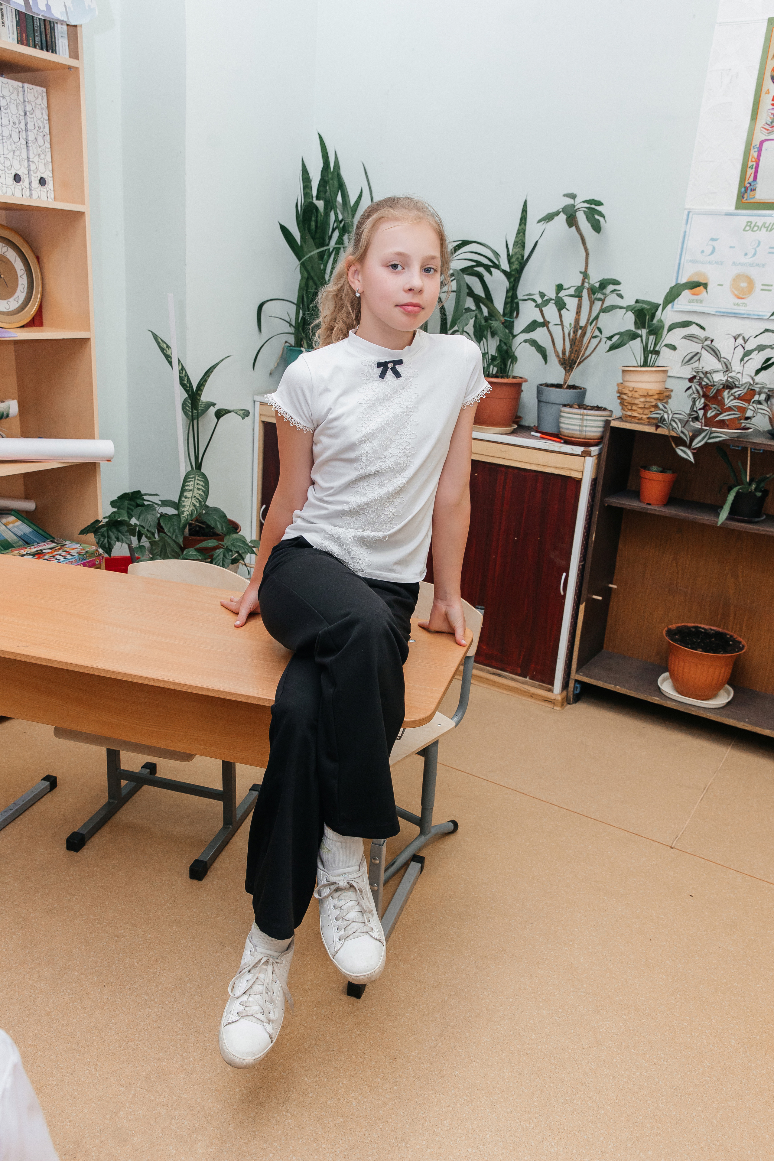 Школа № 90 — 4В класс (25.04.2023) Съемка на папки. Свадебный и семейный фотограф Крамар Наталья