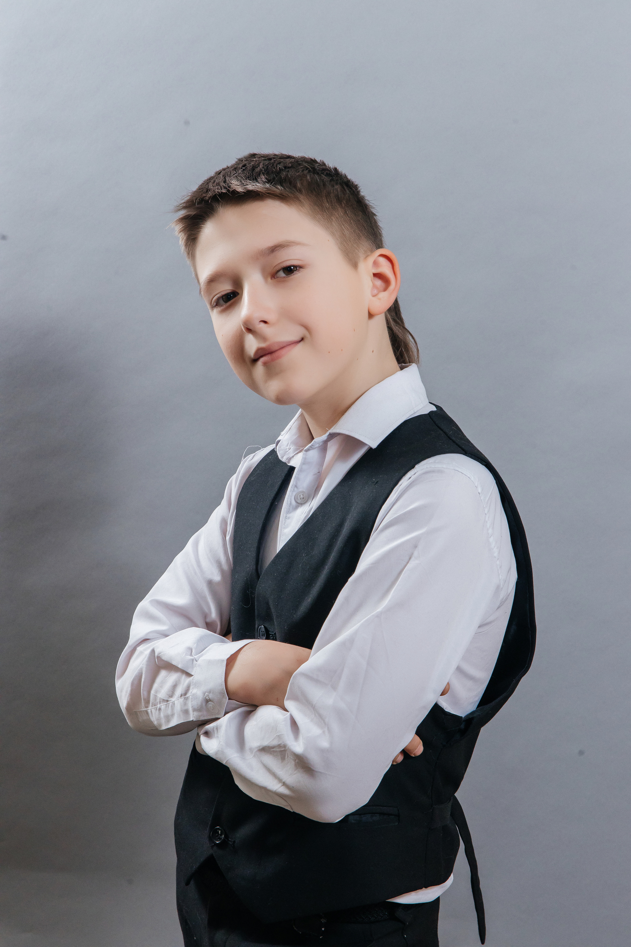 Школа № 90 — 4В класс (25.04.2023) Съемка на папки. Свадебный и семейный фотограф Крамар Наталья