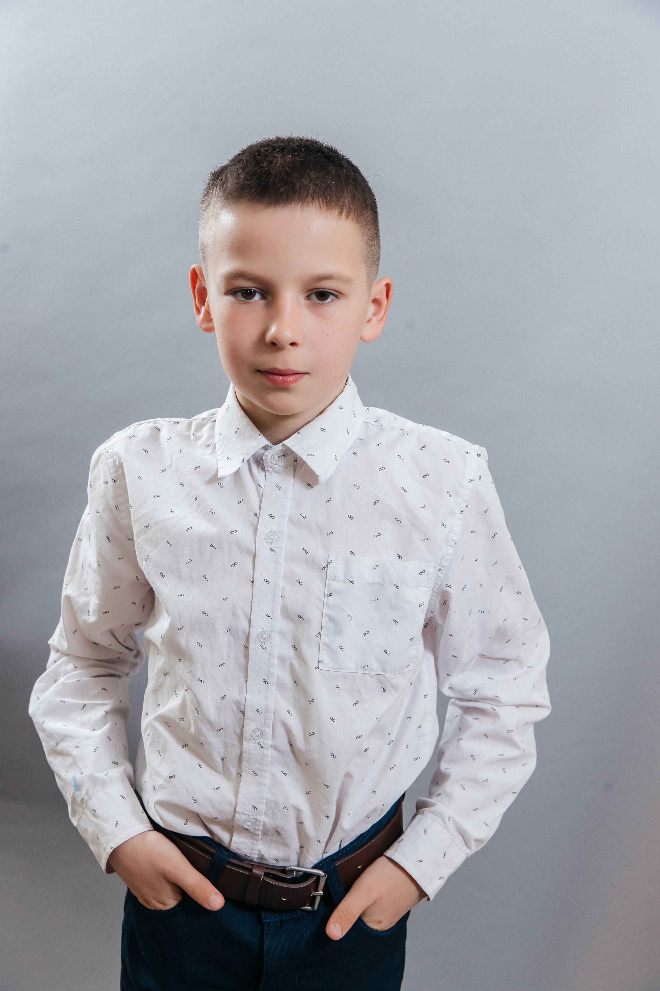 Школа № 90 — 4В класс (25.04.2023) Съемка на папки. Свадебный и семейный фотограф Крамар Наталья