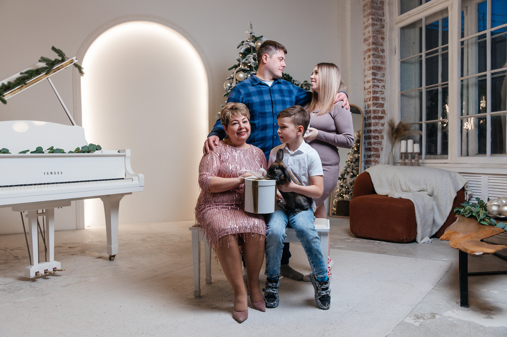 Екатерина, Алексей, Артем и бабушка Галина (3 января 2023). Свадебный и семейный фотограф Крамар Наталья