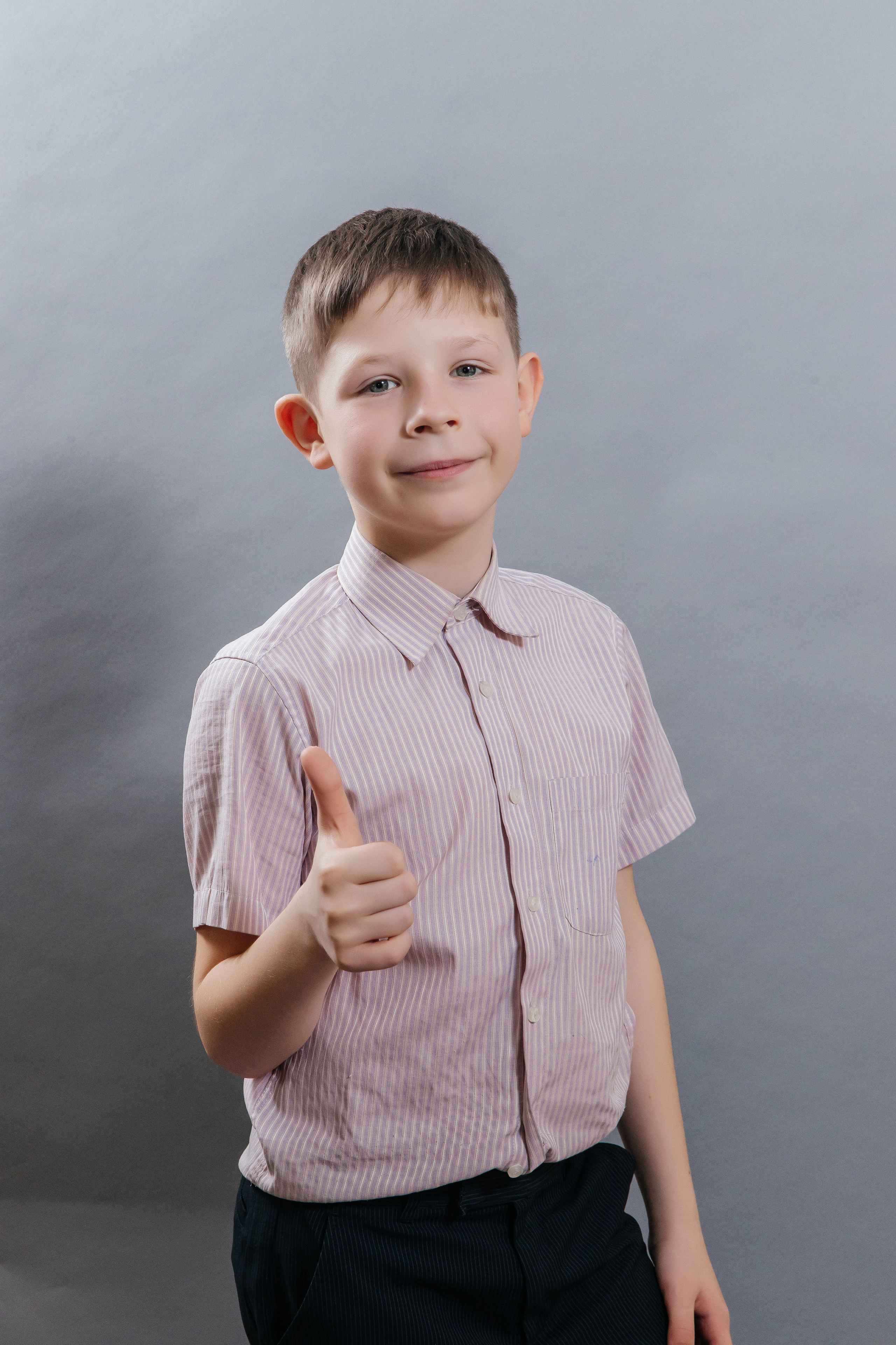 Школа № 90 — 4В класс (25.04.2023) Съемка на папки. Свадебный и семейный фотограф Крамар Наталья