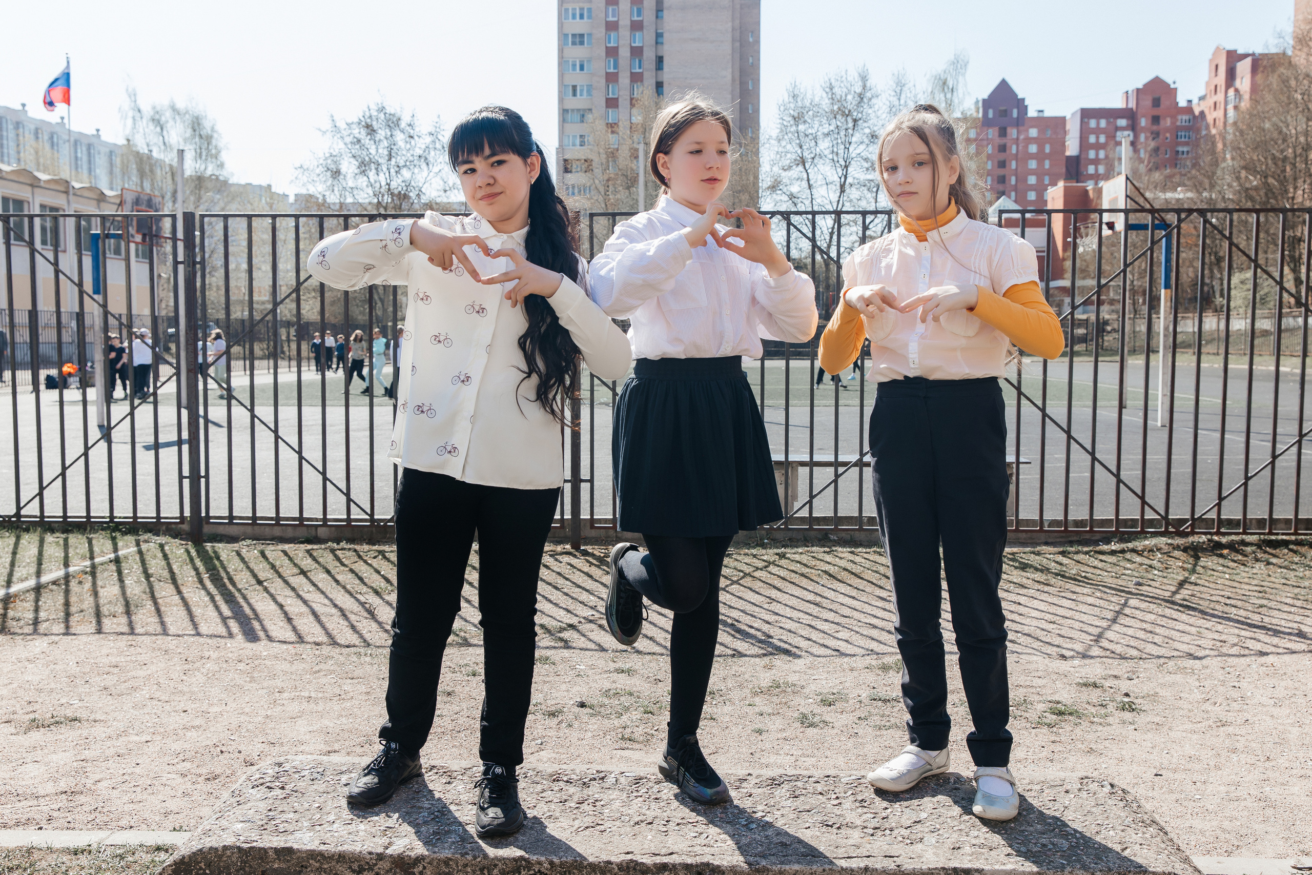 Школа № 90 — 4В класс (25.04.2023) Съемка на папки. Свадебный и семейный фотограф Крамар Наталья