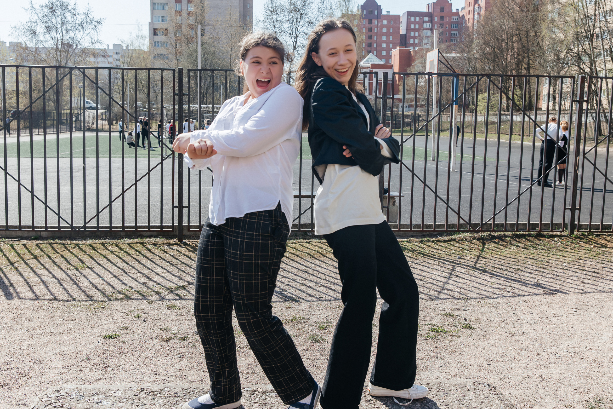 Школа № 90 — 4В класс (25.04.2023) Съемка на папки. Свадебный и семейный фотограф Крамар Наталья