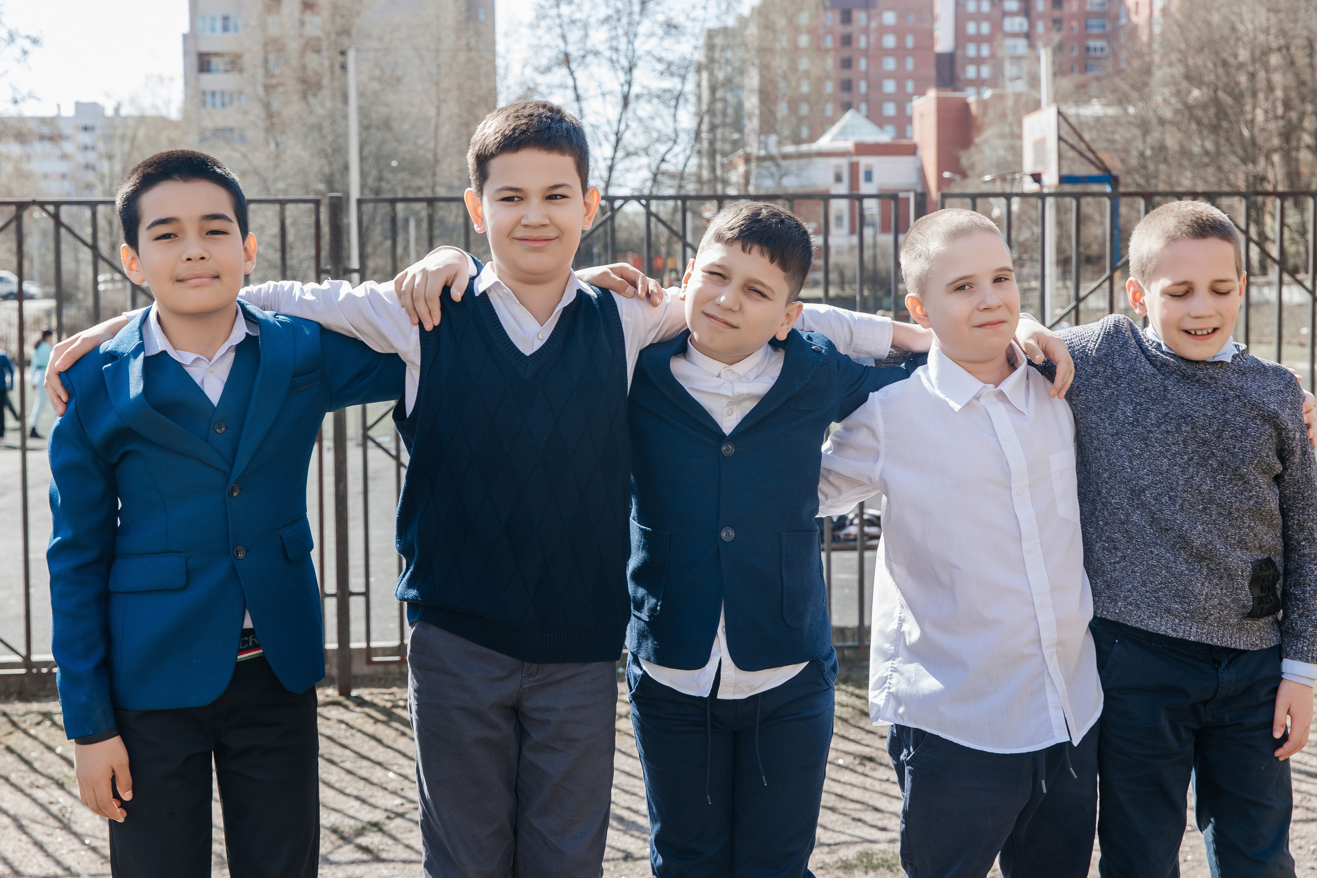 Школа № 90 — 4В класс (25.04.2023) Съемка на папки. Свадебный и семейный фотограф Крамар Наталья