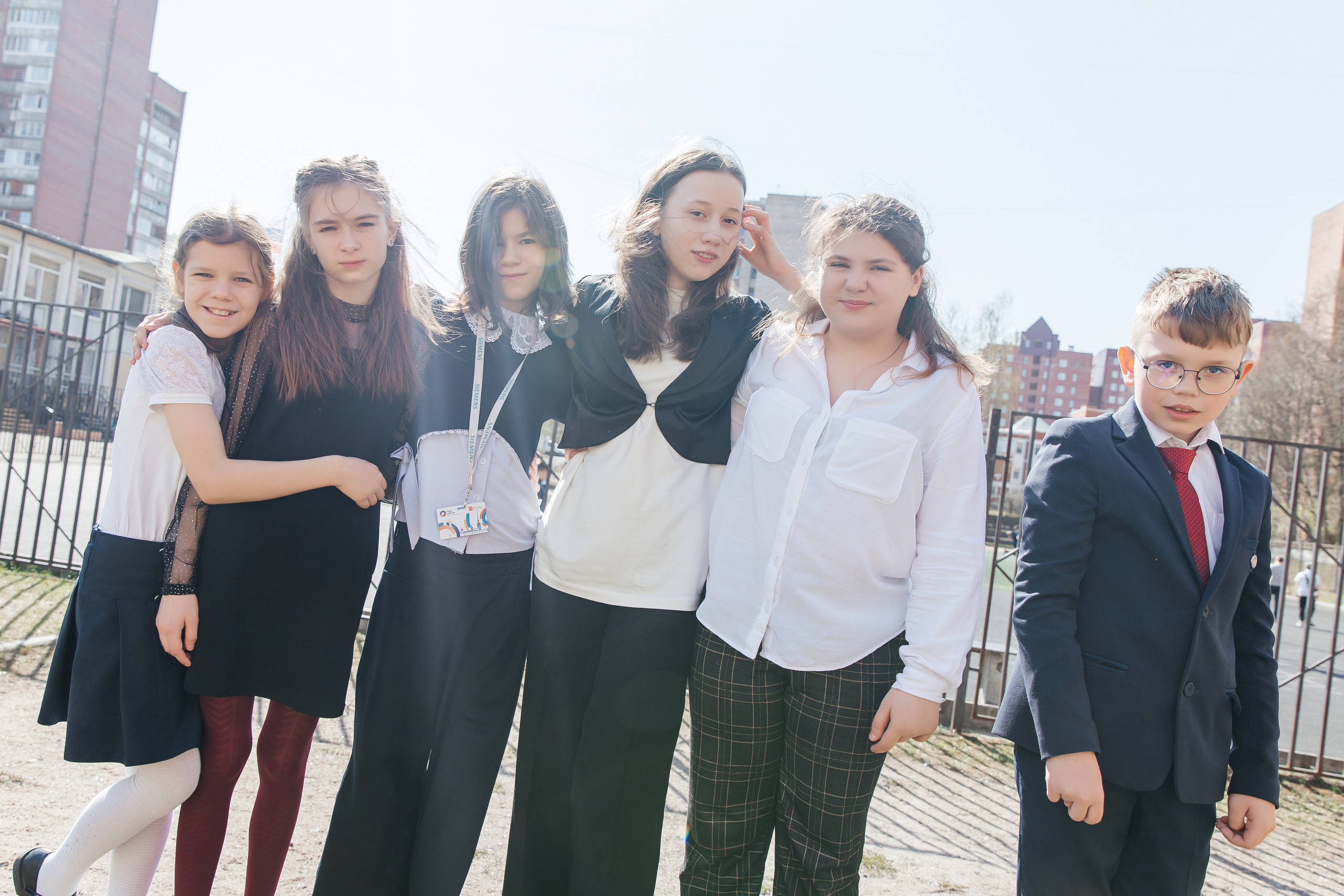Школа № 90 — 4В класс (25.04.2023) Съемка на папки. Свадебный и семейный фотограф Крамар Наталья