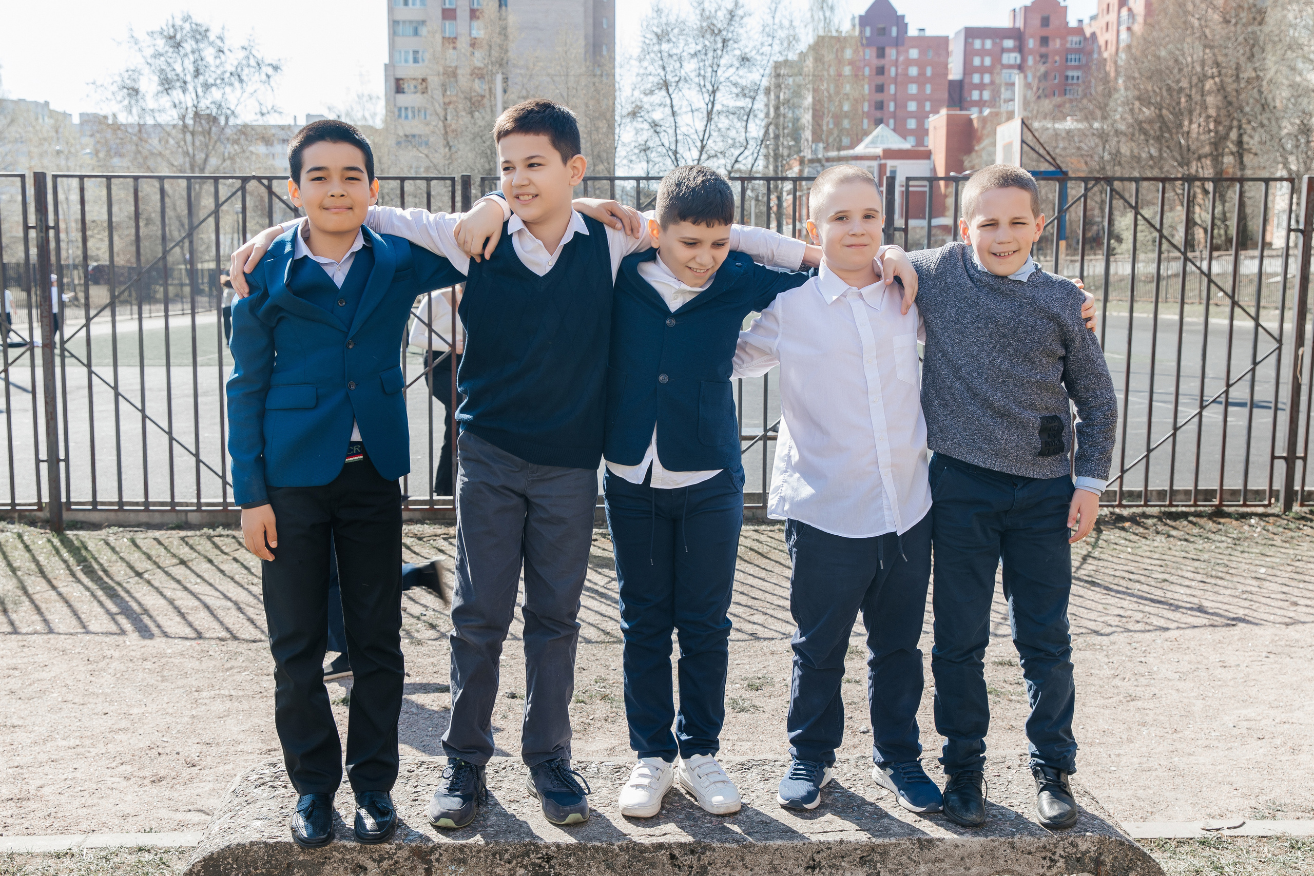 Школа № 90 — 4В класс (25.04.2023) Съемка на папки. Свадебный и семейный фотограф Крамар Наталья