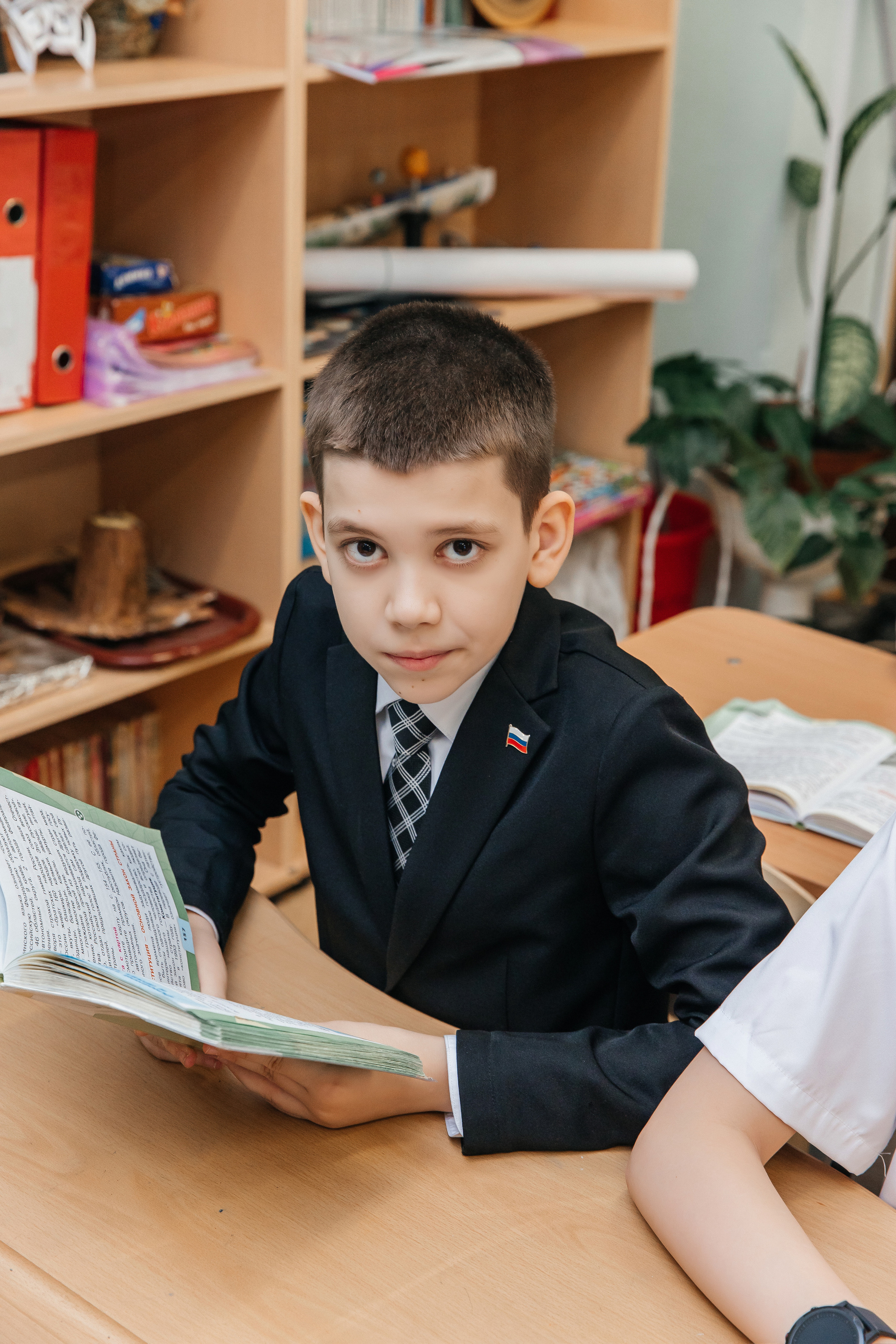 Школа № 90 — 4В класс (25.04.2023) Съемка на папки. Свадебный и семейный фотограф Крамар Наталья