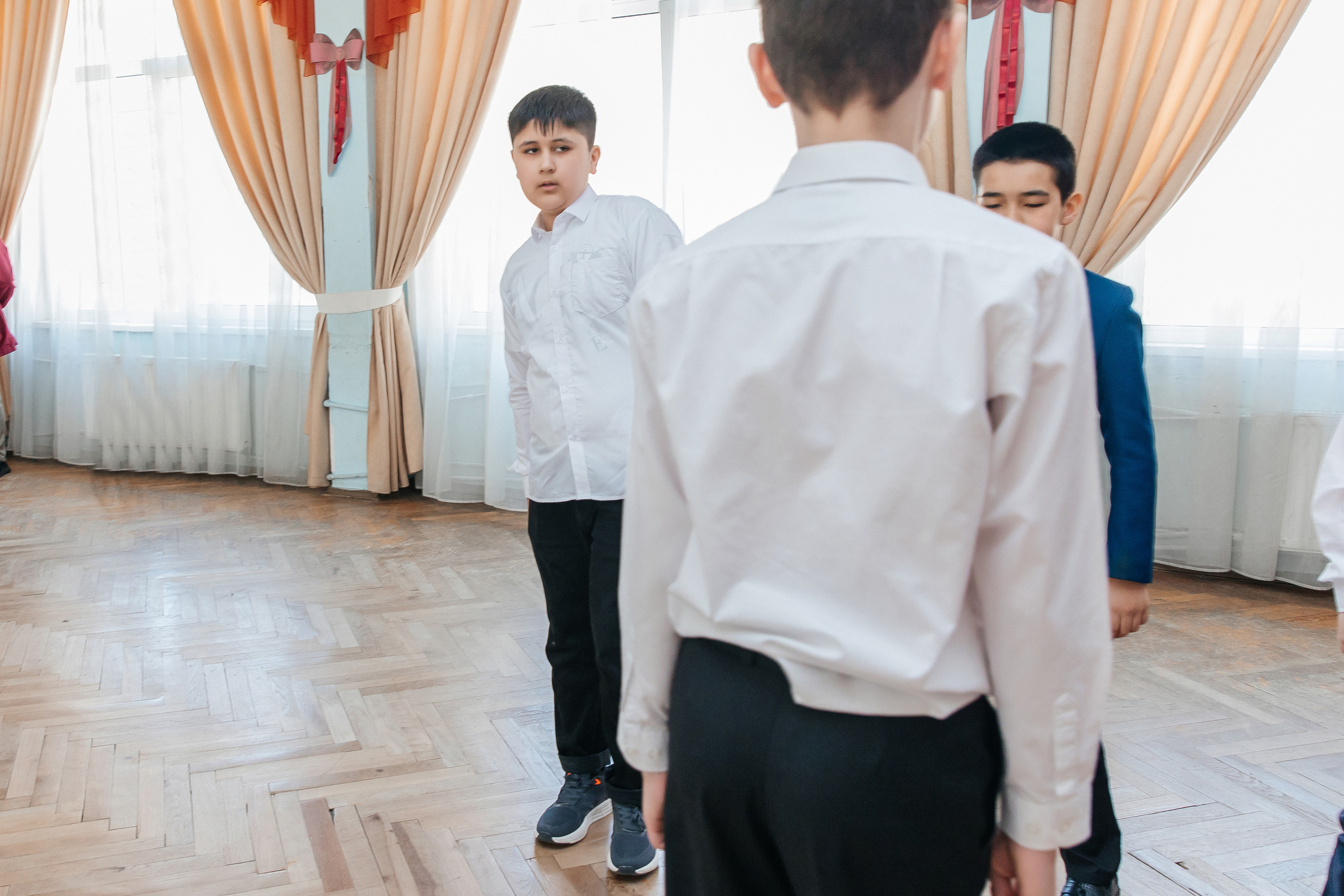 Школа № 90 — 4В класс (25.04.2023) Съемка на папки. Свадебный и семейный фотограф Крамар Наталья