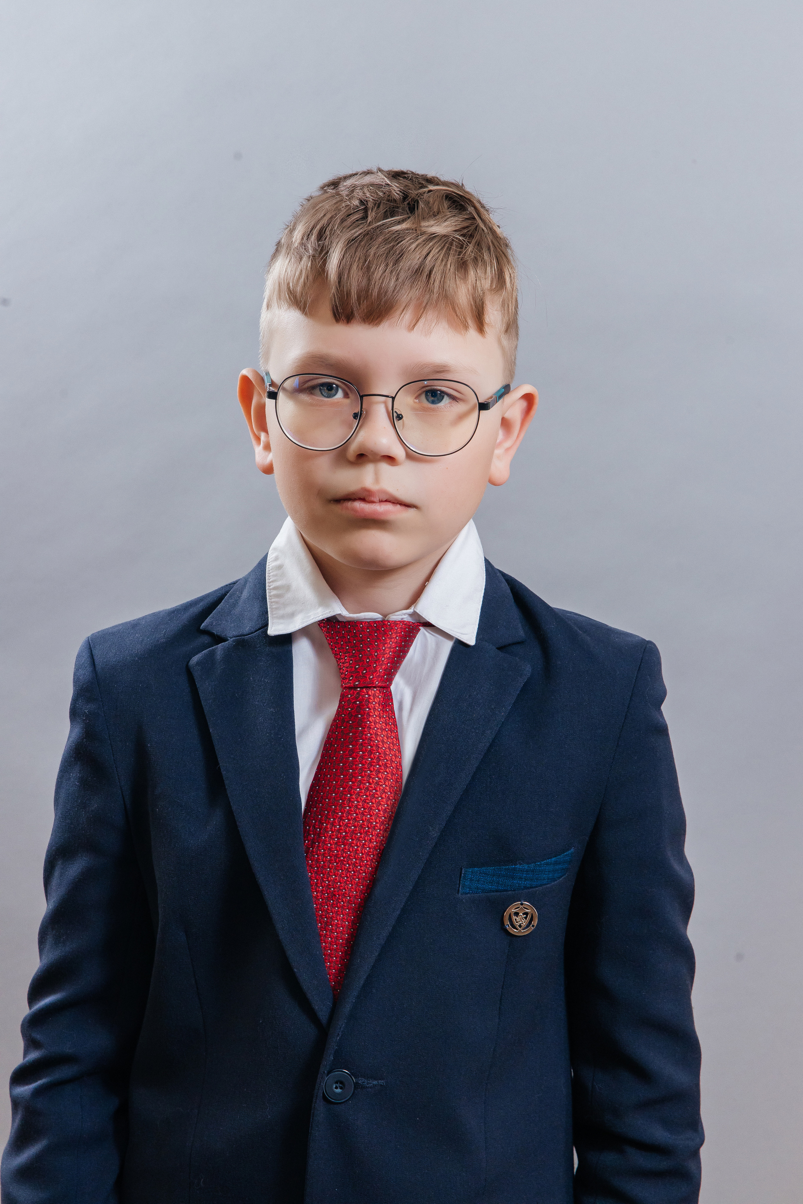 Школа № 90 — 4В класс (25.04.2023) Съемка на папки. Свадебный и семейный фотограф Крамар Наталья