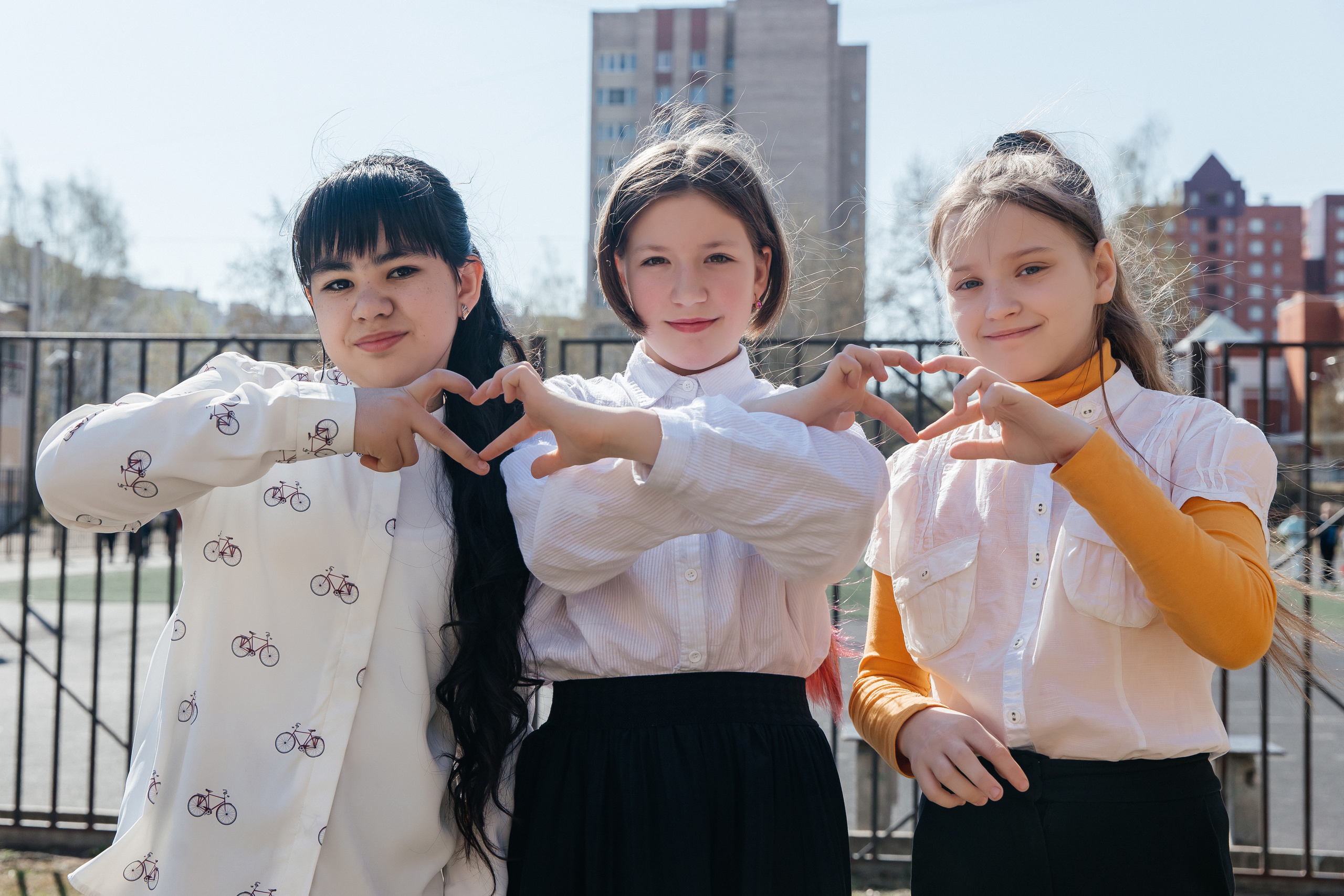 Школа № 90 — 4В класс (25.04.2023) Съемка на папки. Свадебный и семейный фотограф Крамар Наталья