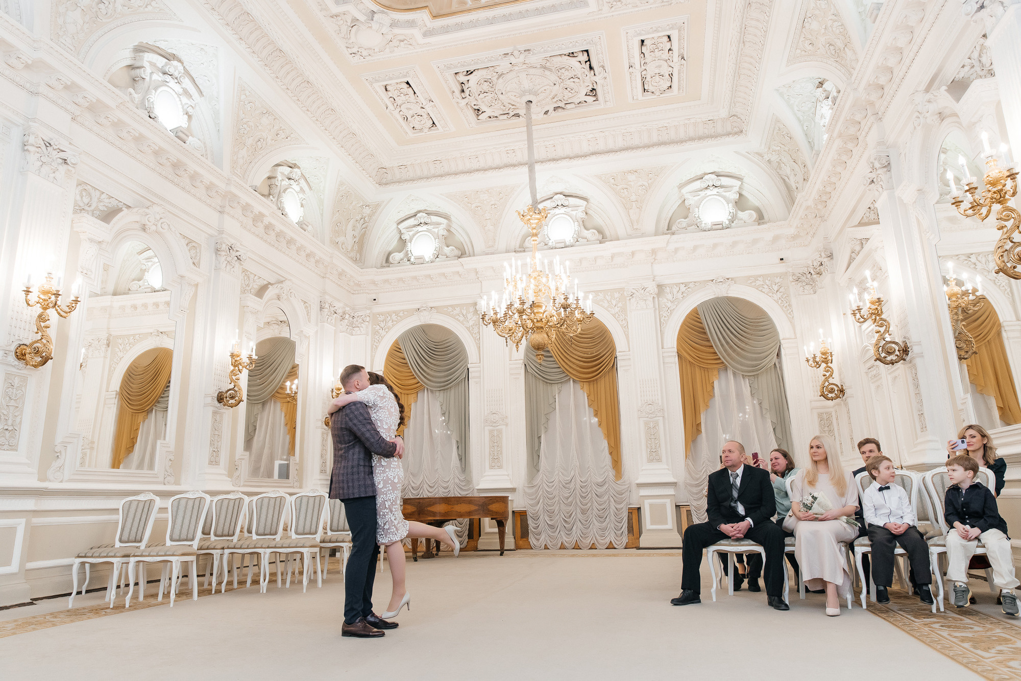 Инна и Денис (4 февраля 2023). Свадебный и семейный фотограф Крамар Наталья