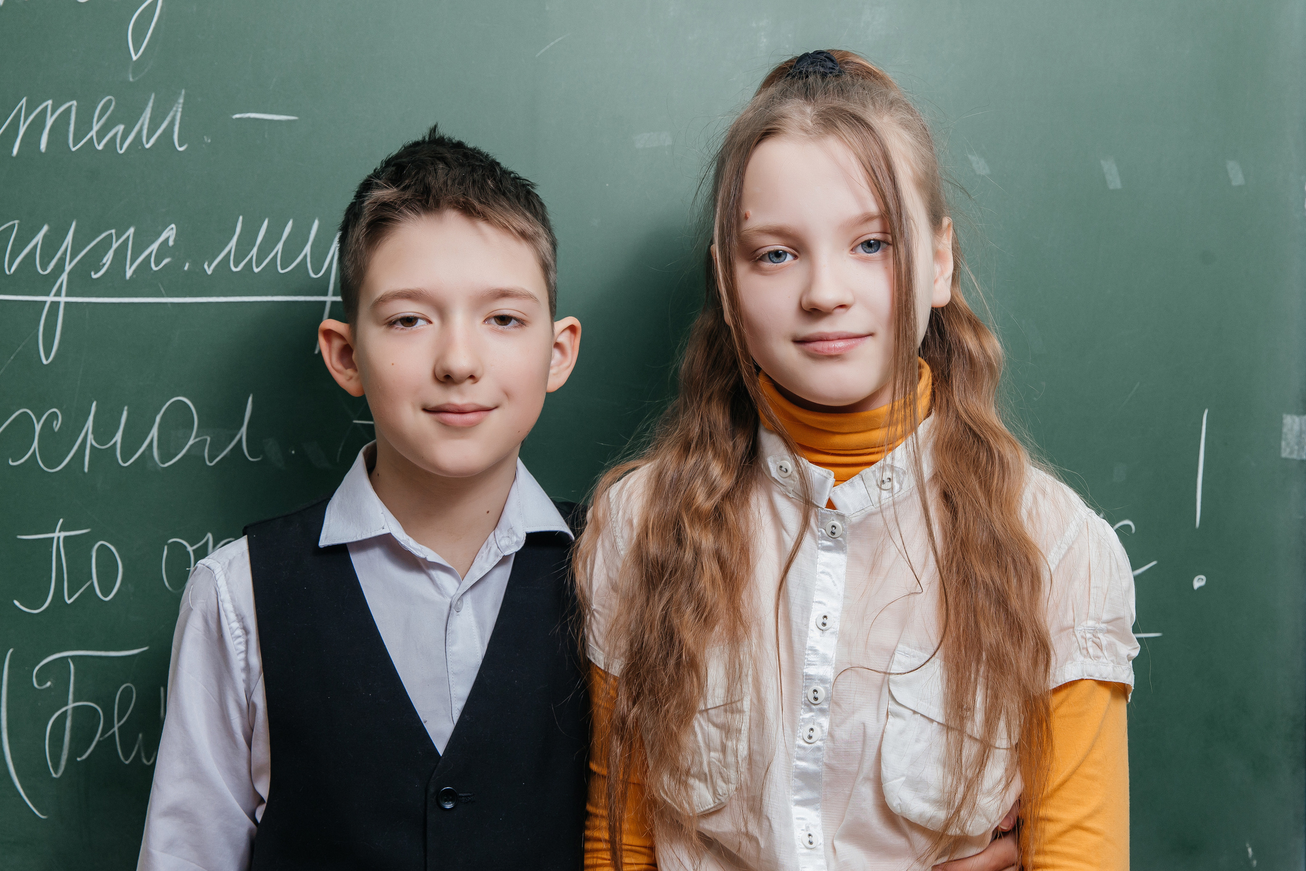 Школа № 90 — 4В класс (25.04.2023) Съемка на папки. Свадебный и семейный фотограф Крамар Наталья