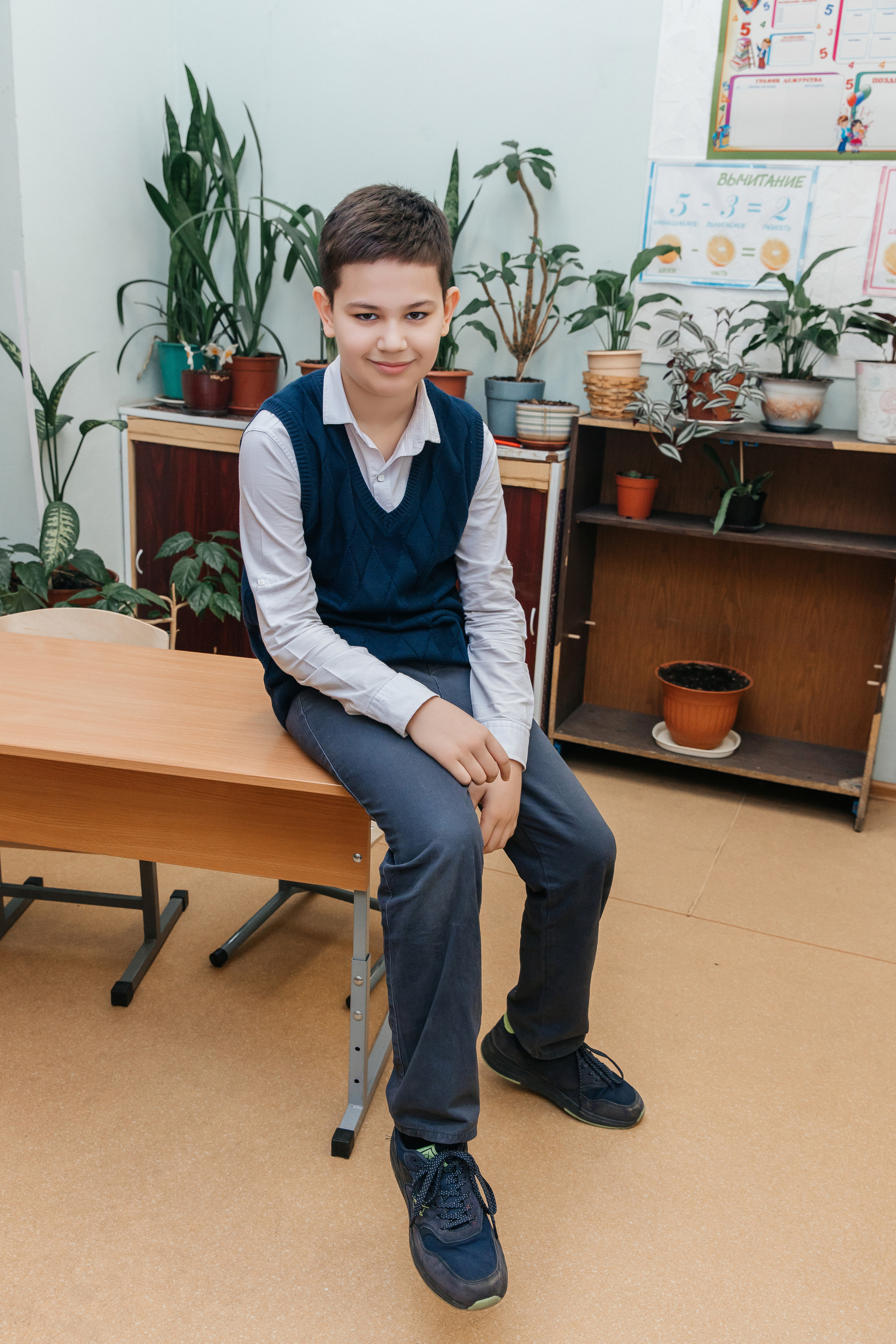 Школа № 90 — 4В класс (25.04.2023) Съемка на папки. Свадебный и семейный фотограф Крамар Наталья