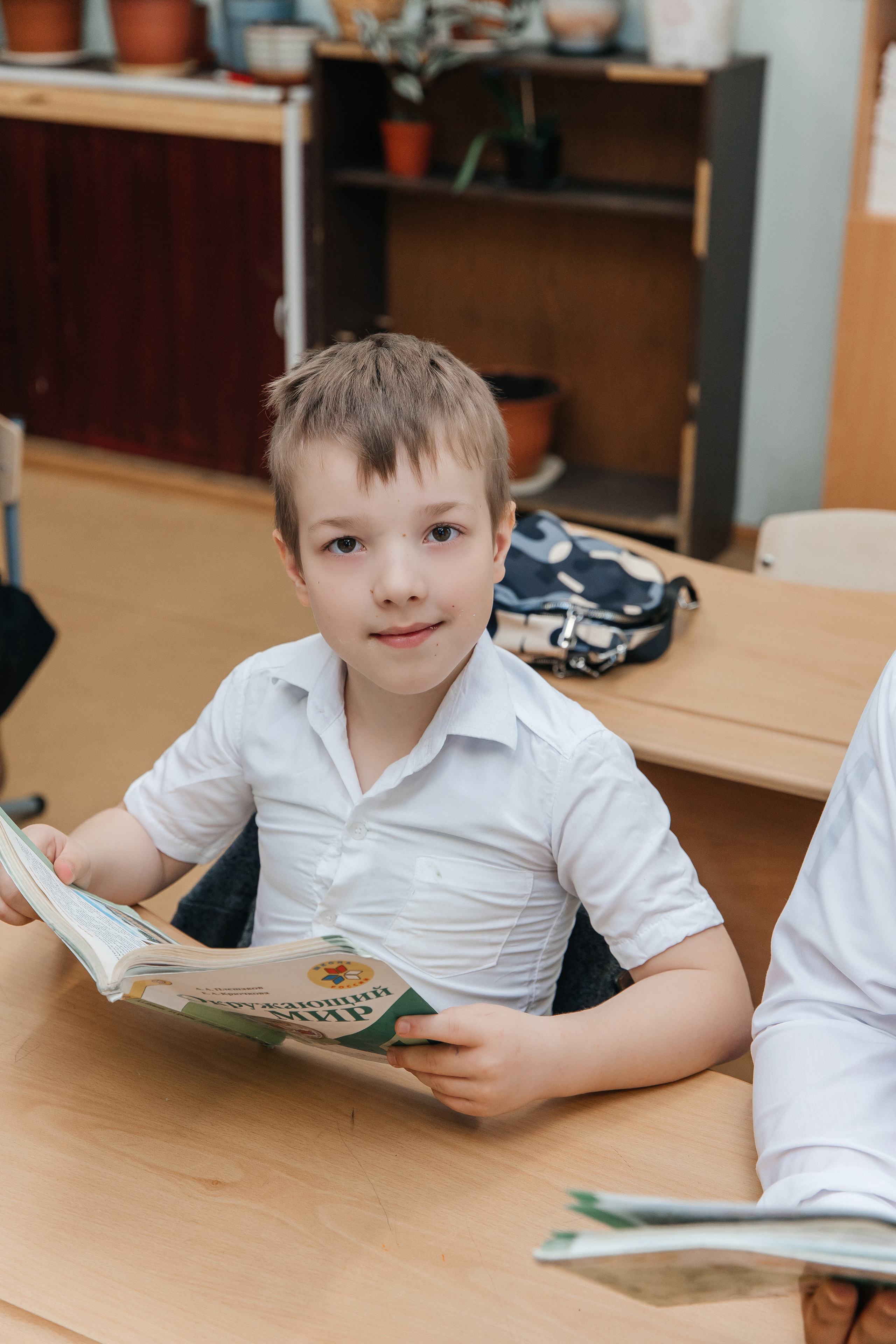 Школа № 90 — 4В класс (25.04.2023) Съемка на папки. Свадебный и семейный фотограф Крамар Наталья