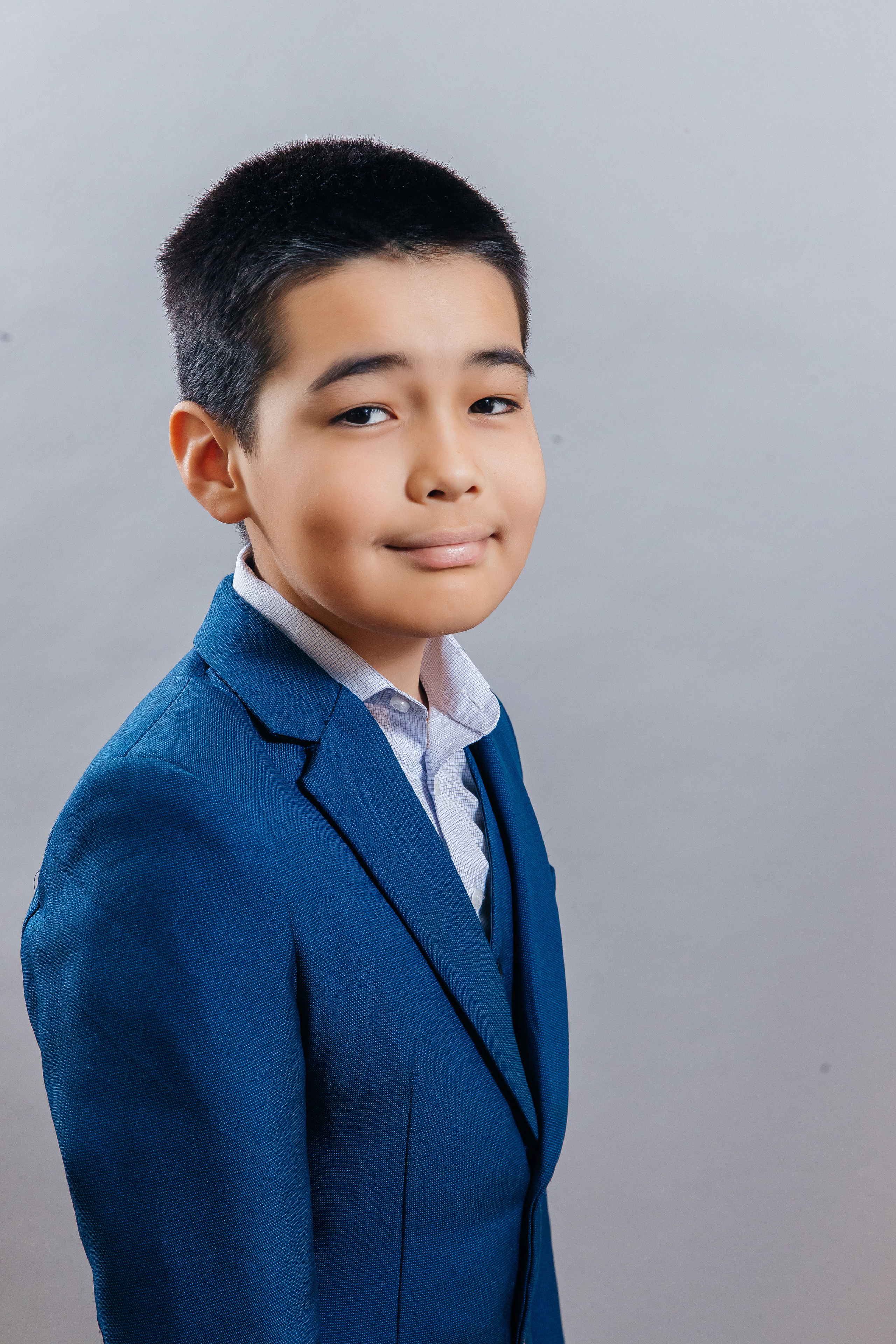 Школа № 90 — 4В класс (25.04.2023) Съемка на папки. Свадебный и семейный фотограф Крамар Наталья