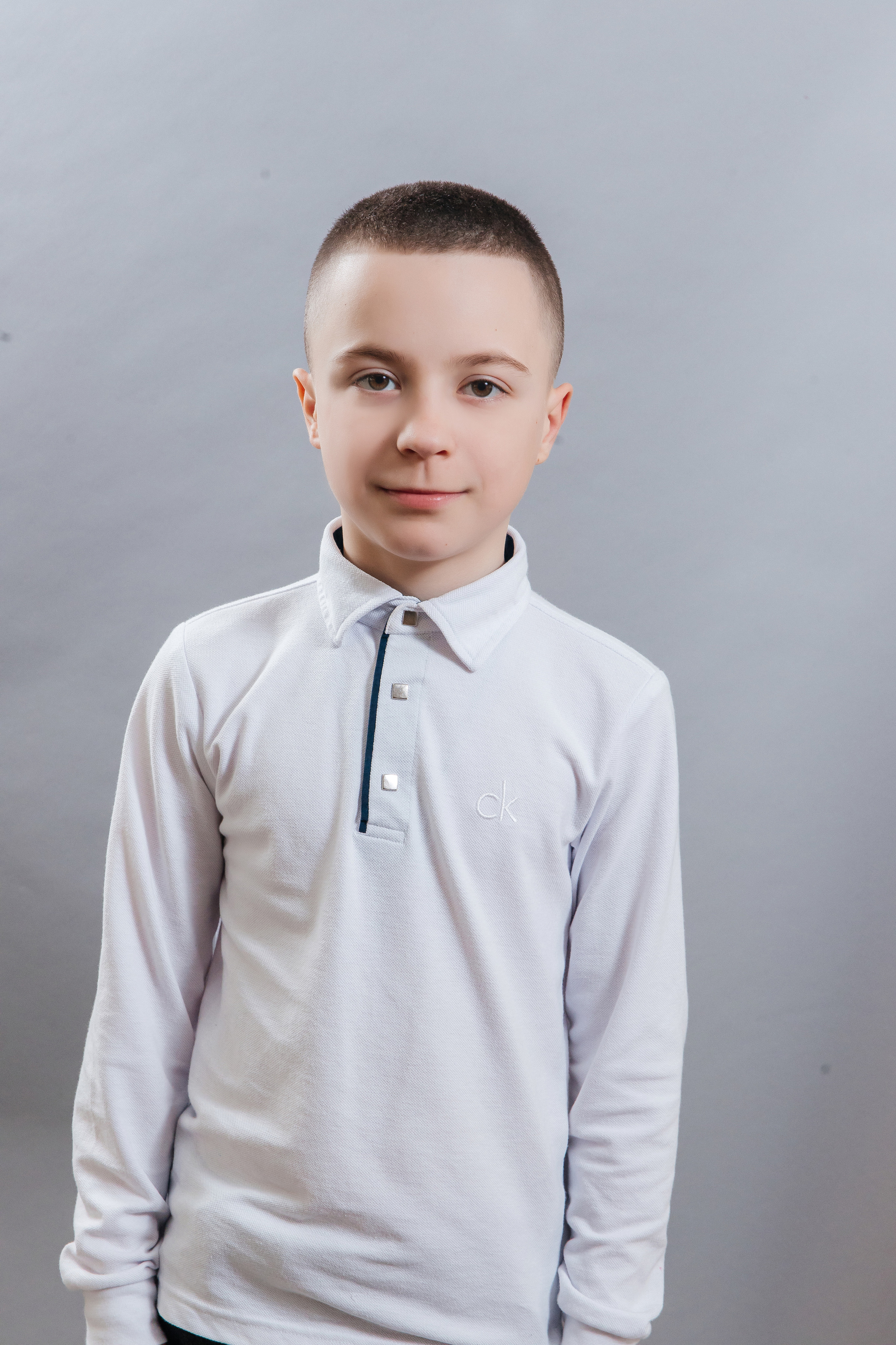 Школа № 90 — 4В класс (25.04.2023) Съемка на папки. Свадебный и семейный фотограф Крамар Наталья