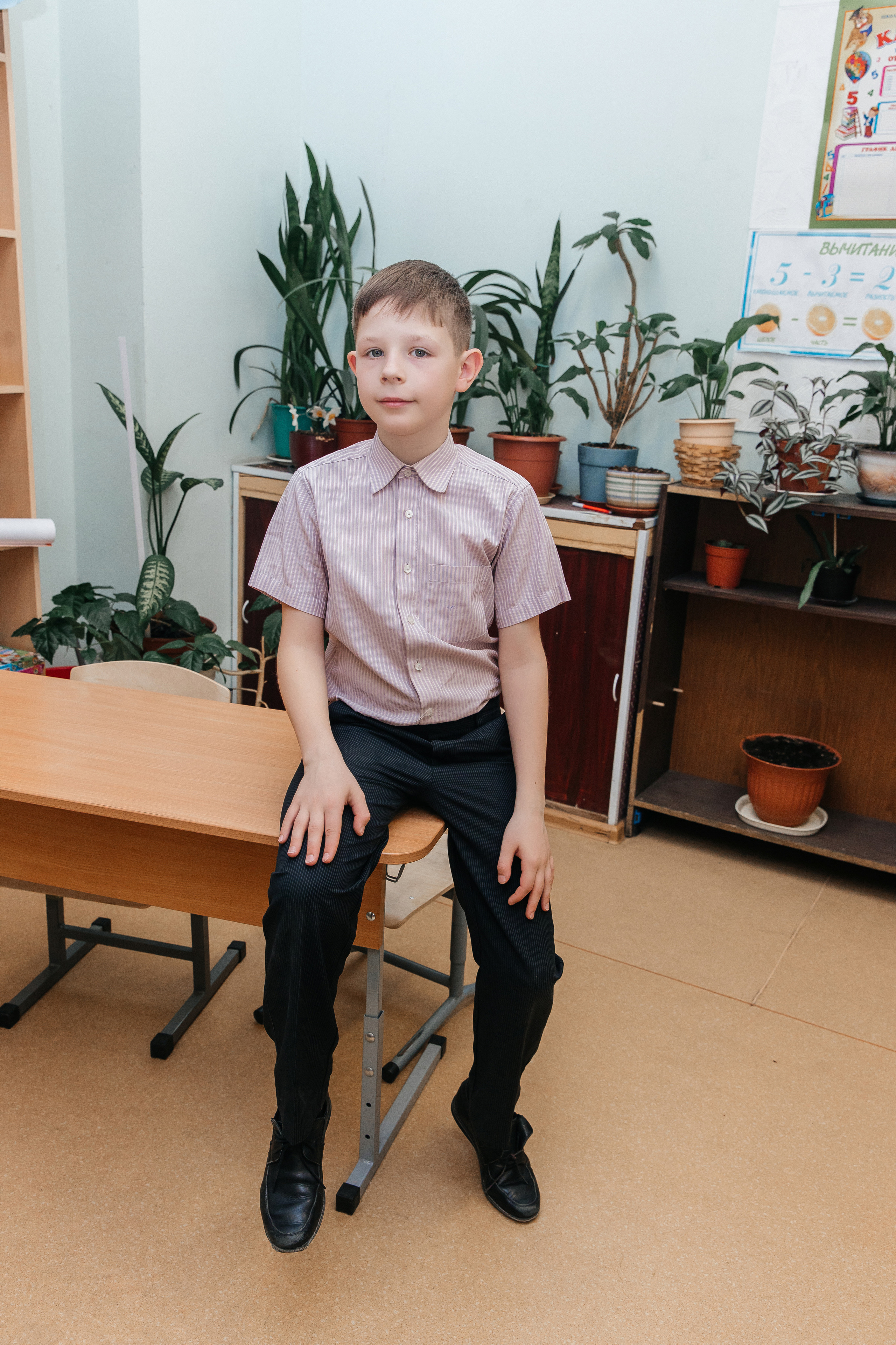 Школа № 90 — 4В класс (25.04.2023) Съемка на папки. Свадебный и семейный фотограф Крамар Наталья