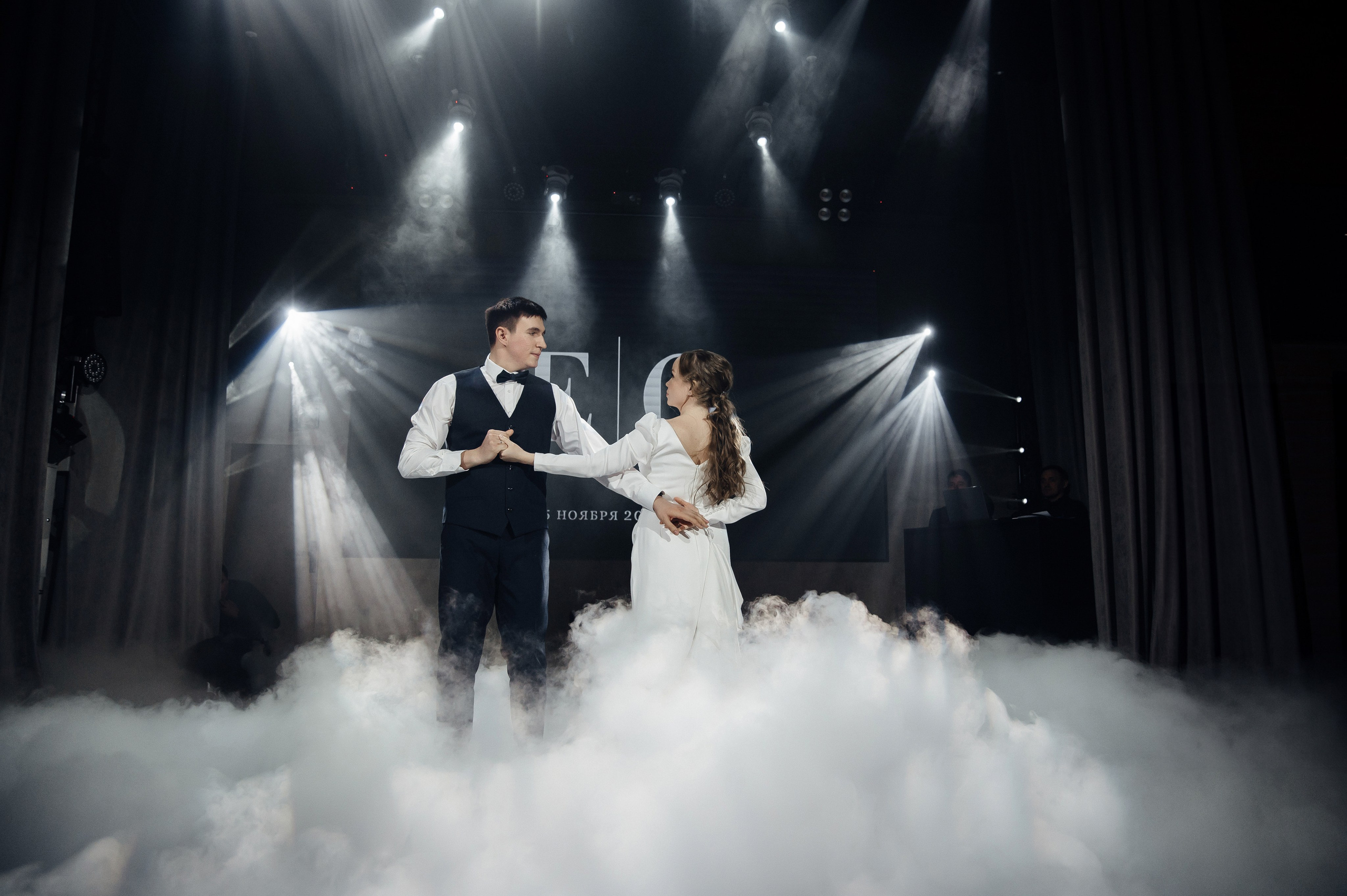 свадебная церемония красноярск, свадьба красноярск, координатор красноярск, свадебная арка красноярск, обмен кольцами, свадьба красноярск, свадебный организатор красноярск, организатор красноярск, организатор свадьбы красноярск, свадьба под ключ красноярск, выездной регистратор красноярск, оформление свадьбы красноярск, утро невесты, утро невесты красноярск, невеста красноярск, сборы невесты, свадебный распорядитель, помощник на свадьбу, идеи для свадьбы, лавстори красноярск, букет невесты красноярск, образ невесты красноярск, костюм жениха красноярск, платье невесты красноярск, фотограф красноярск, свадебное платье красноярск, свадебный торт красноярск, ресторан красноярск, свадебный танец красноярск, свадебное агентство Инсайт, свадебное агентство Инсайт Красноярск, свадебное агентство Insight, свадебное агентство Insight Красноярск, свадьба в стиле игры престолов, свадьба в стиле игры престолов красноярск, зимняя свадьба, зимняяя свадьба красноярск, свадьба в белом замке красноярск, белый замок шамони, свадьба в шамони красноярск, свадебная церемония в замке