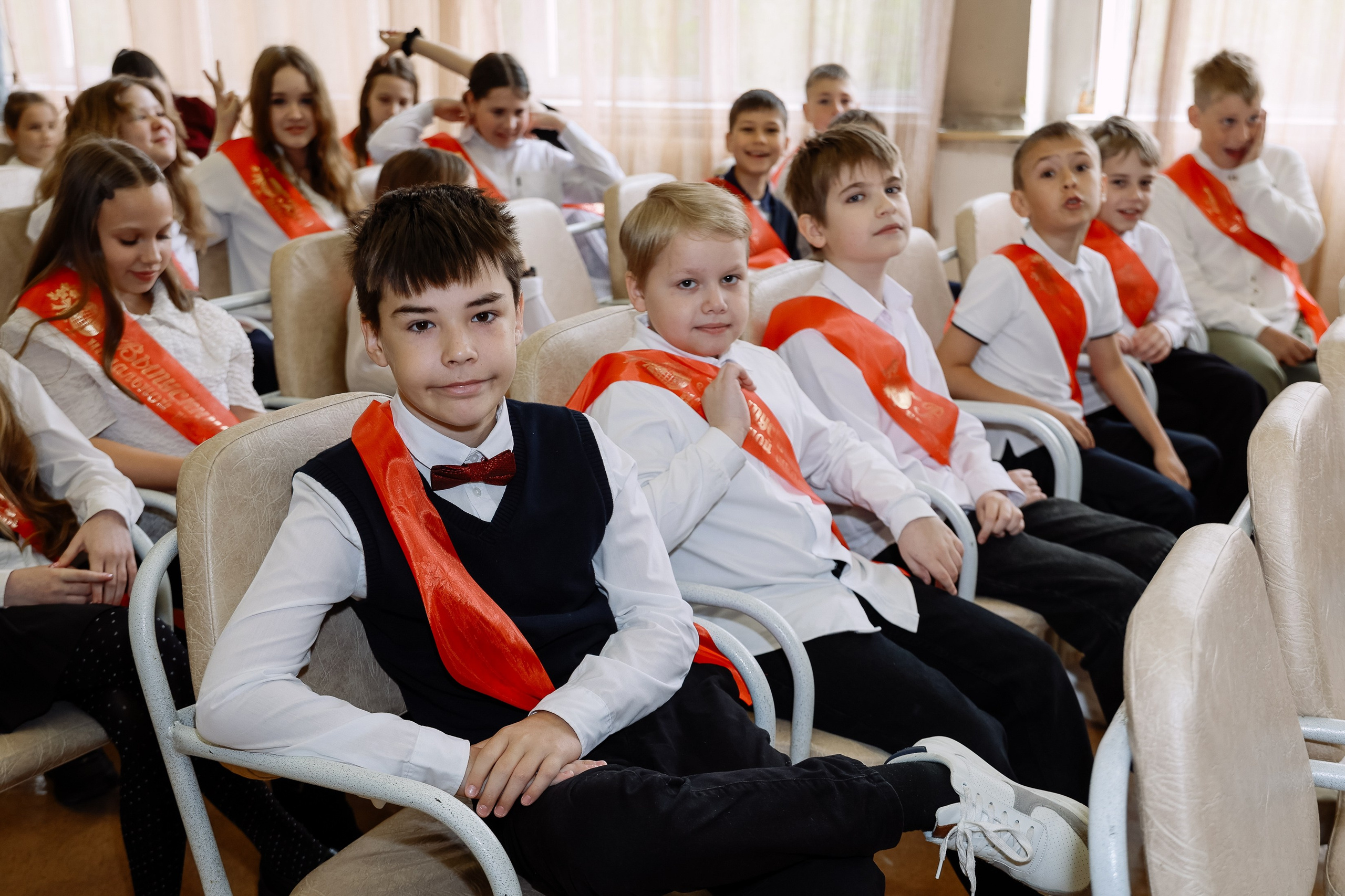 Последний звонок 4б школа 26. Фотограф Юлия Мальцева