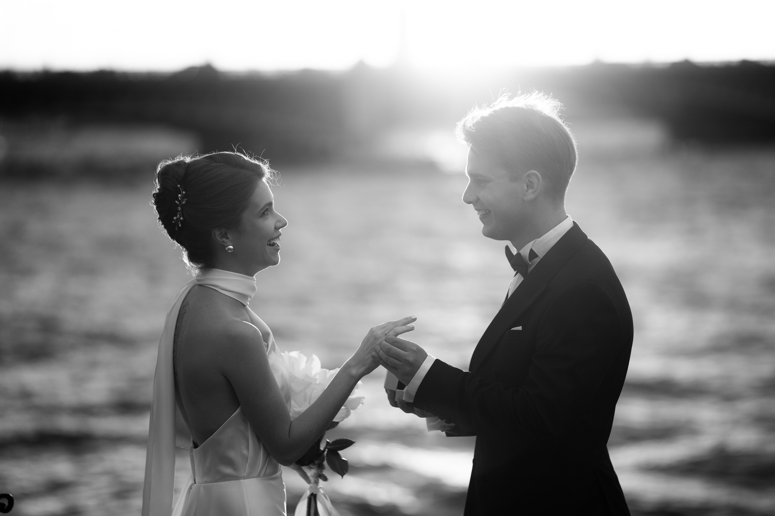 Свадебная съемка на закате. Свадебный фотограф Александр Невский в Санкт-Петербурге