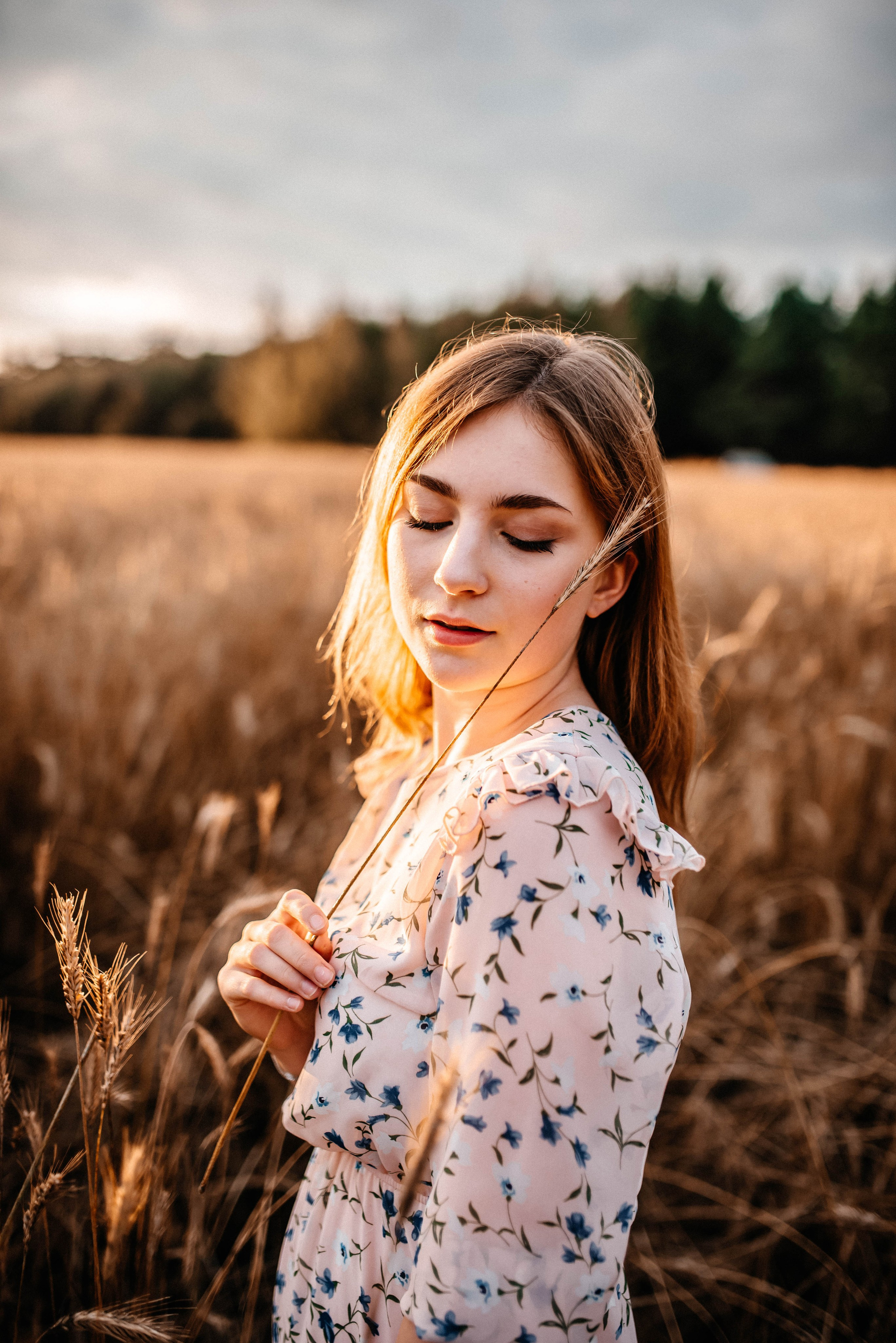 Маша, лето, закат. Главная