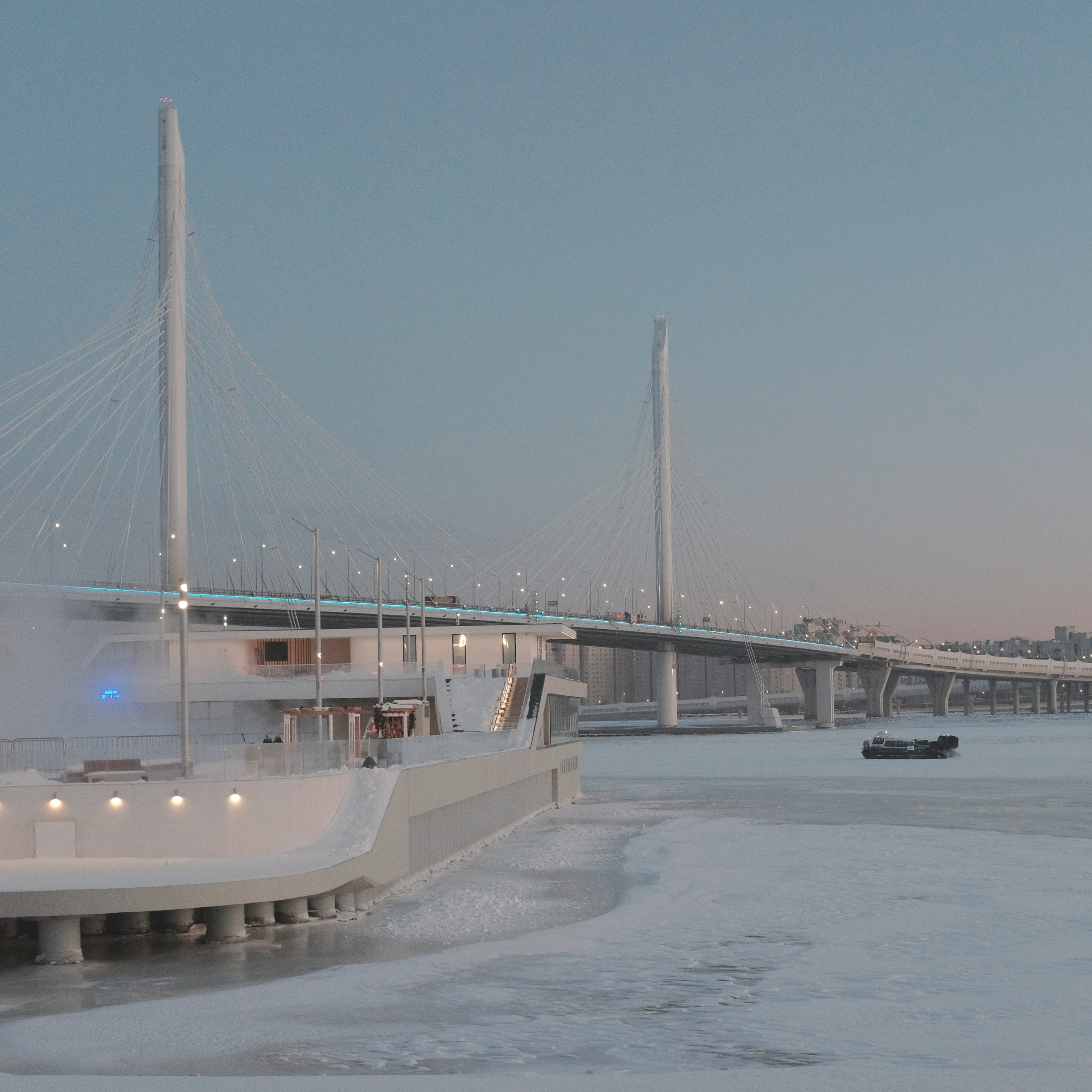 Городской вуайеризм. Репортажный фотограф в Санкт-Петербурге Даниил Могута
