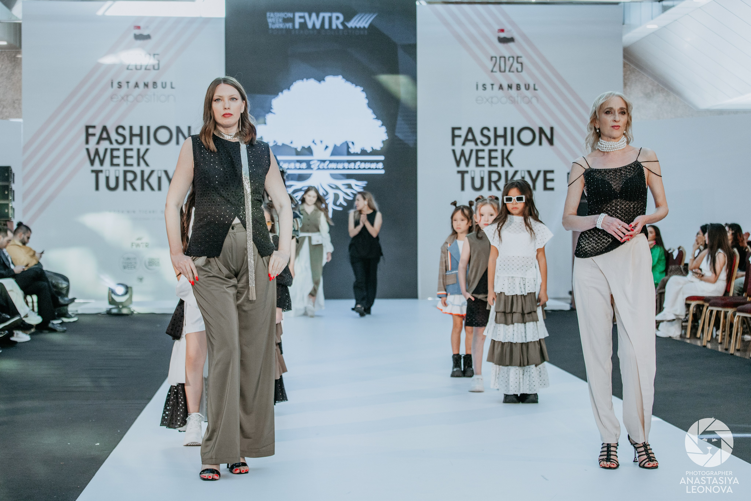 Fashion Week Türkiye [spring, 2025]. Anastasia Leonowa