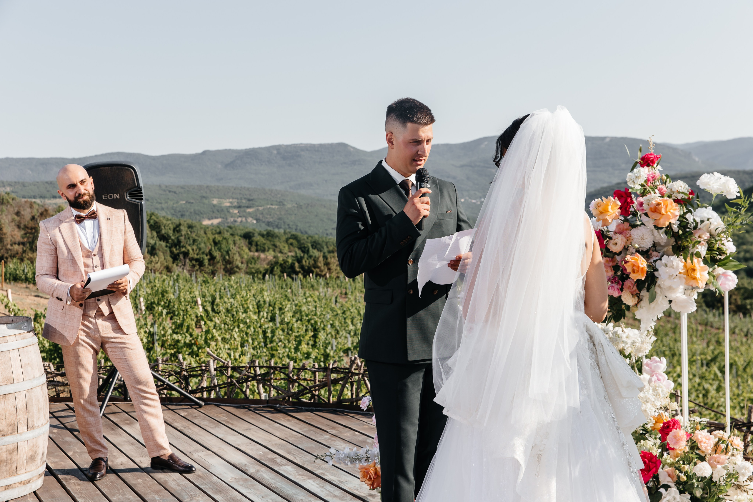 Свадьба на винодельне. Анонс для Ивана и Виктории. Свадебный фотограф в Крыму и Севастополе Ольга Баскакова