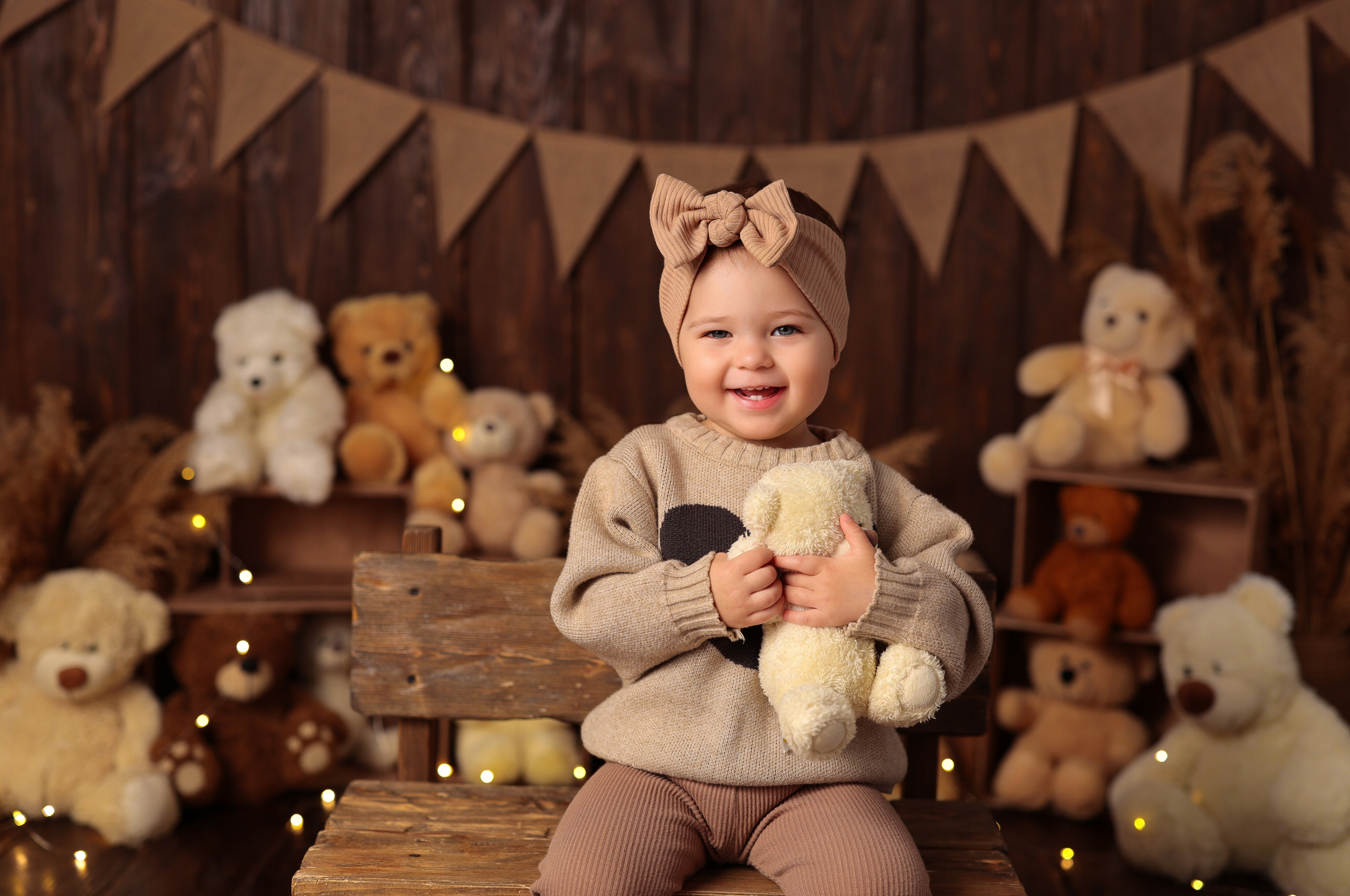 Малышки Антураж