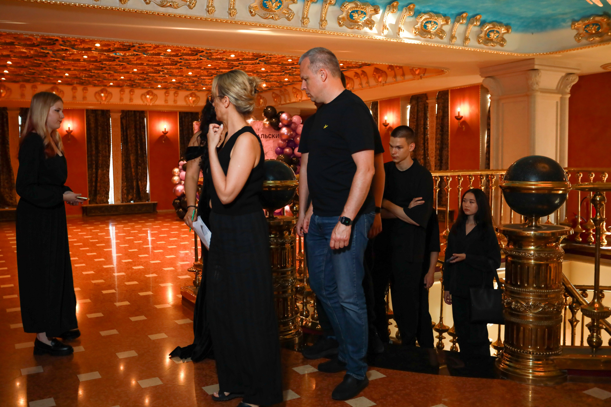 Репортажа фотосъёмка Топ моделей по Уральски «МатрёшкиПРО» 2 сезон. Александр Оношкин. Свадебный фотограф в Екатеринбурге