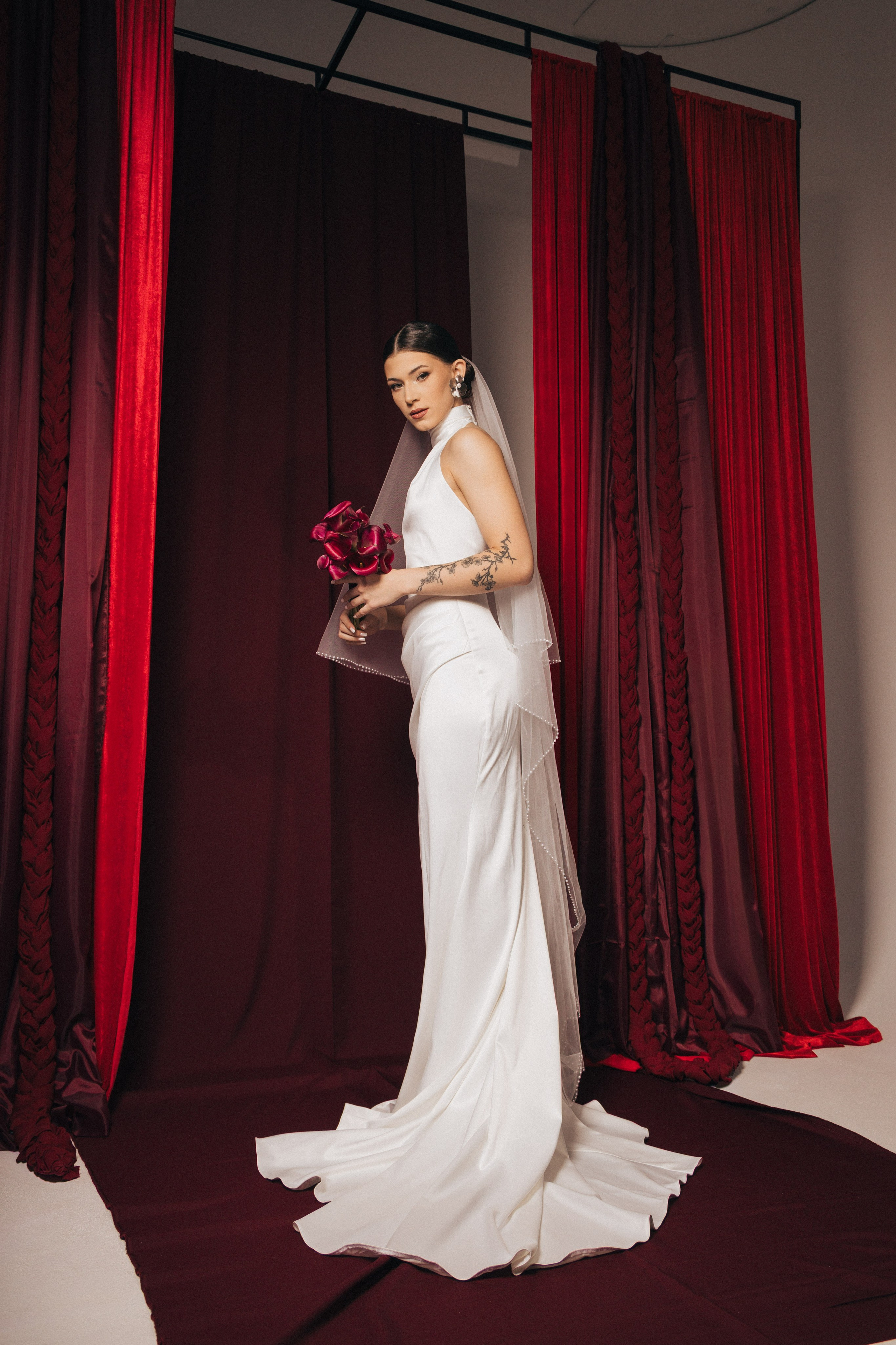 Ruslan & Alina. Photographer — Regina Sal’manova. Uray