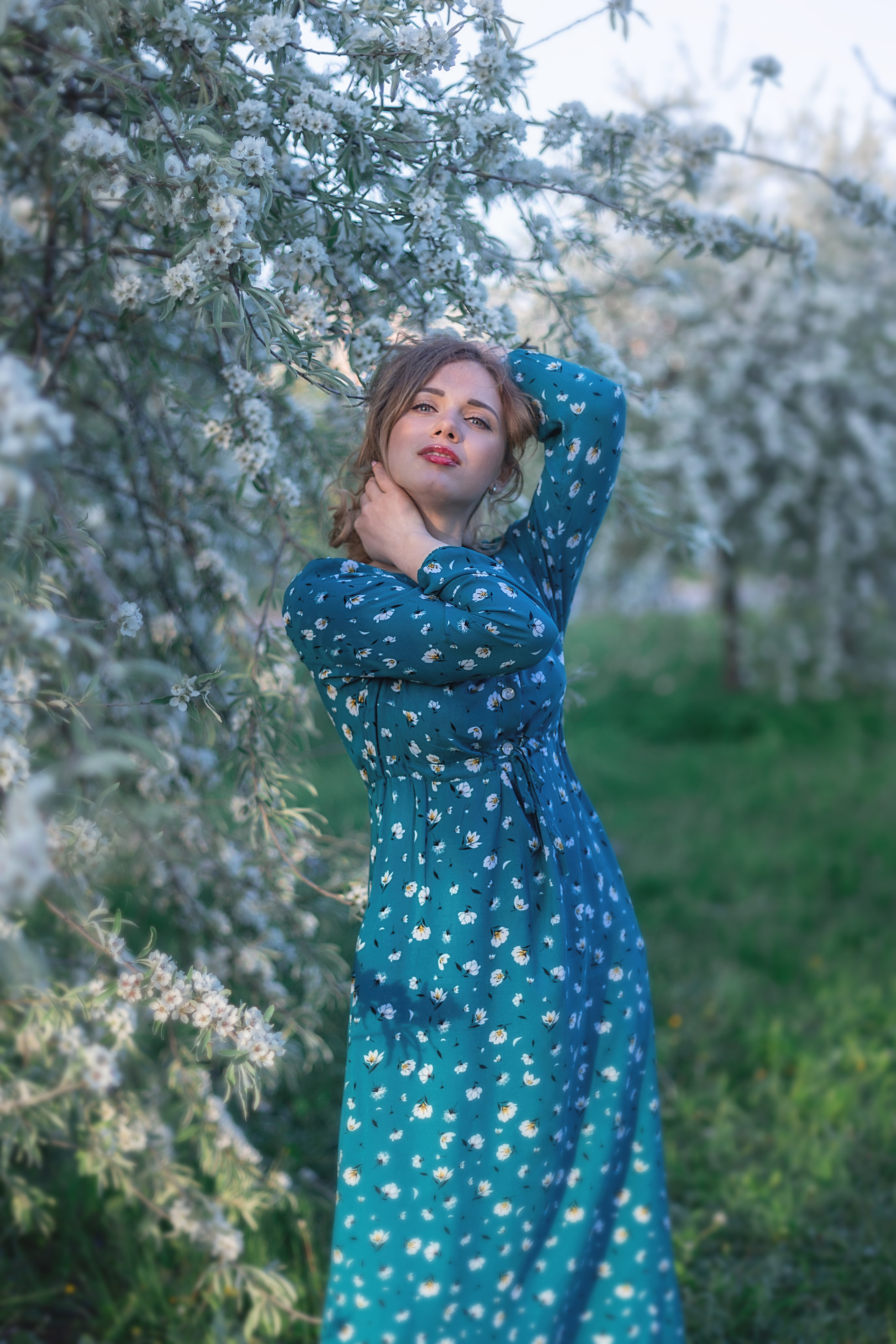 Яблоневый сад_Екатерина_2022. Семейный фотограф в Санкт-Петербурге