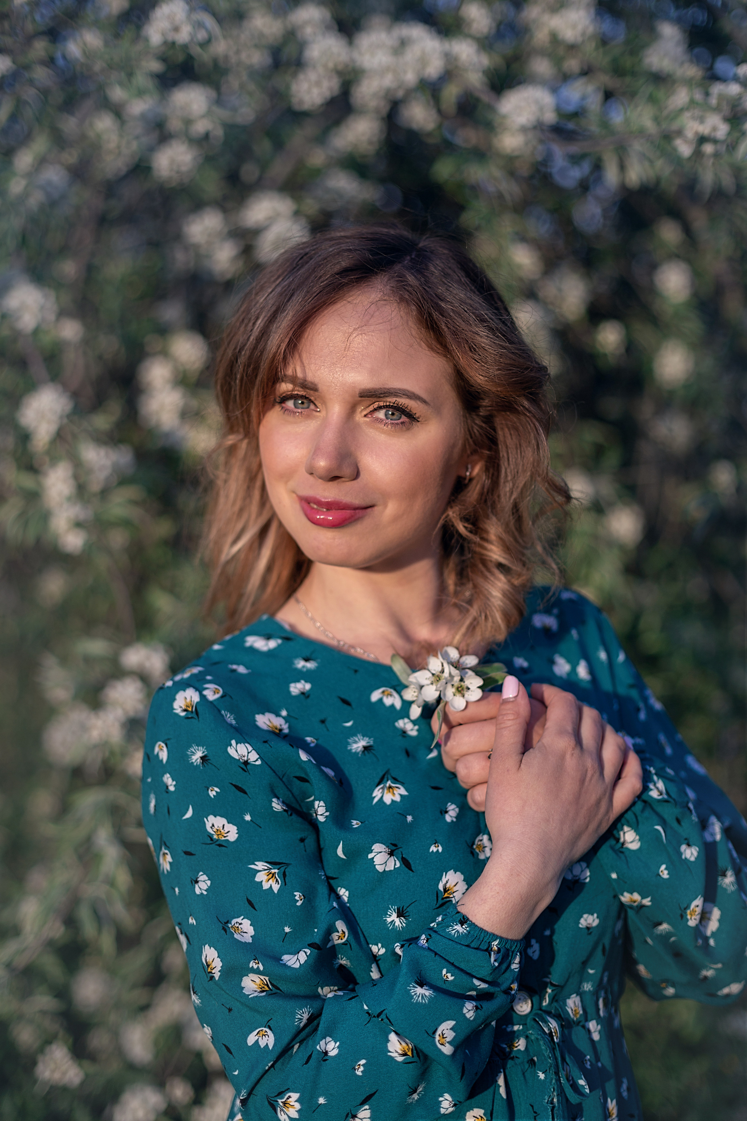 Яблоневый сад_Екатерина_2022. Семейный фотограф в Санкт-Петербурге