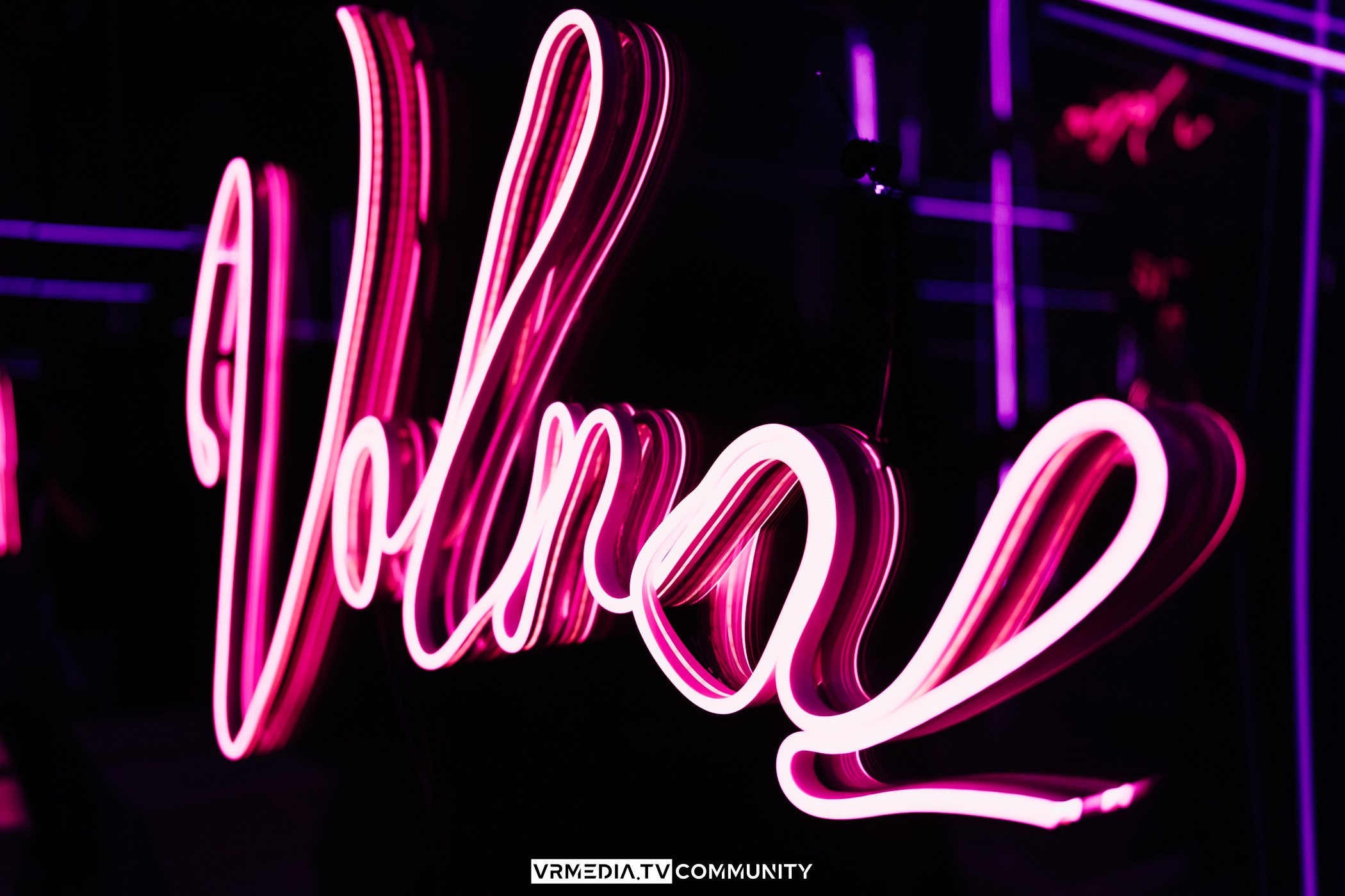 Караоке-бар «Volna»: Музыкальный трамплин в лето