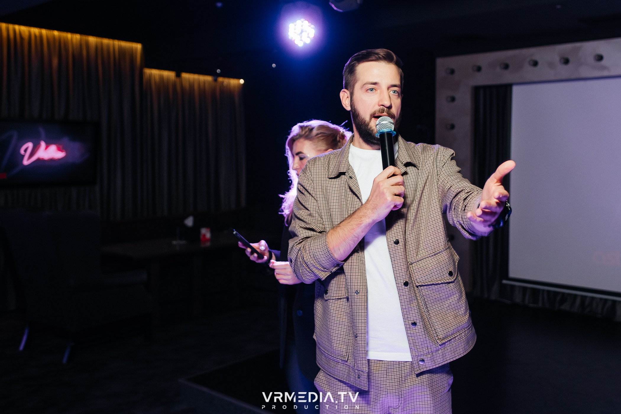 PARODY SHOW в караоке-баре «Volna»