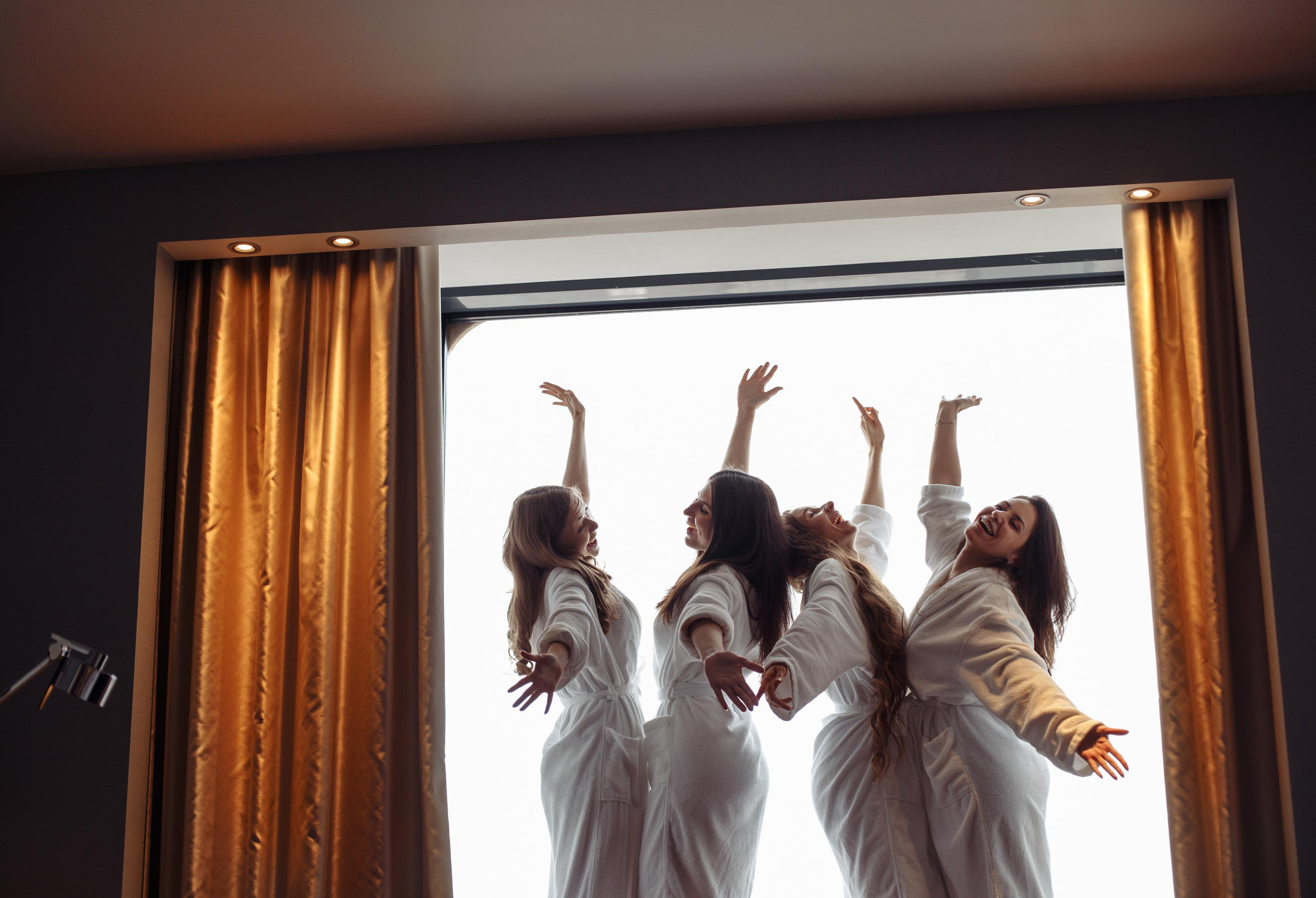 Девичник, подружки невесты. Свадебный фотограф в СПб Сергей Малиновский