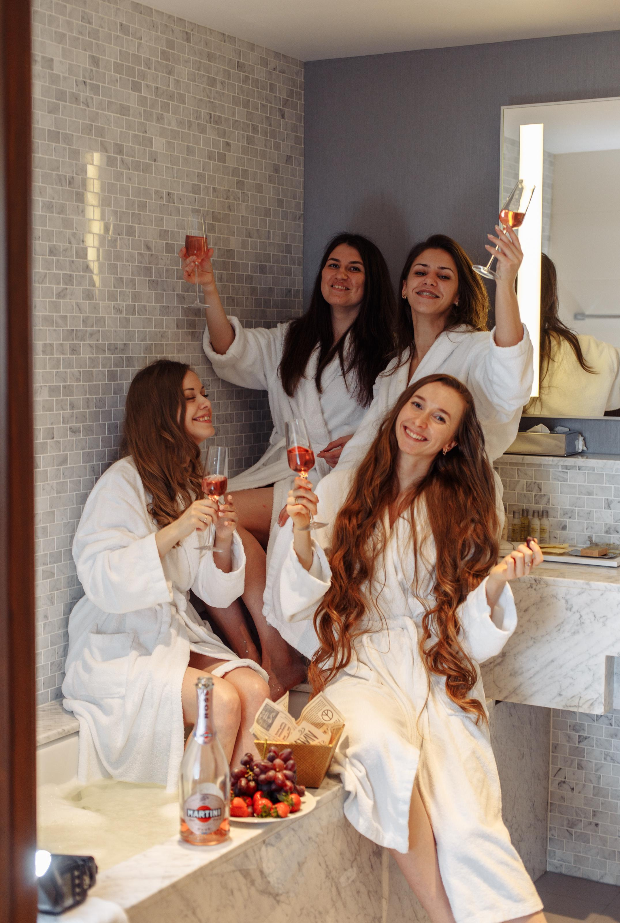 Девичник, подружки невесты. Свадебный фотограф в СПб Сергей Малиновский