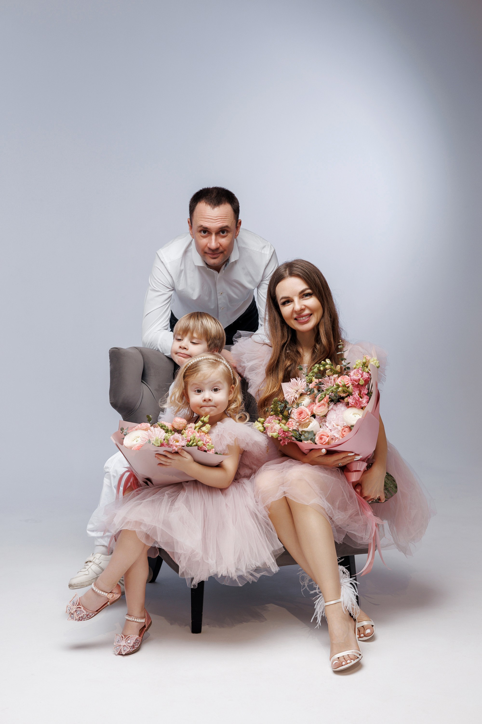 Съемка Дня Рождения Алисы в фотостудии CROSS-STUDIO зал IDEAL. Свадебный и семейный фотограф в Москве и МО Елена Агапова