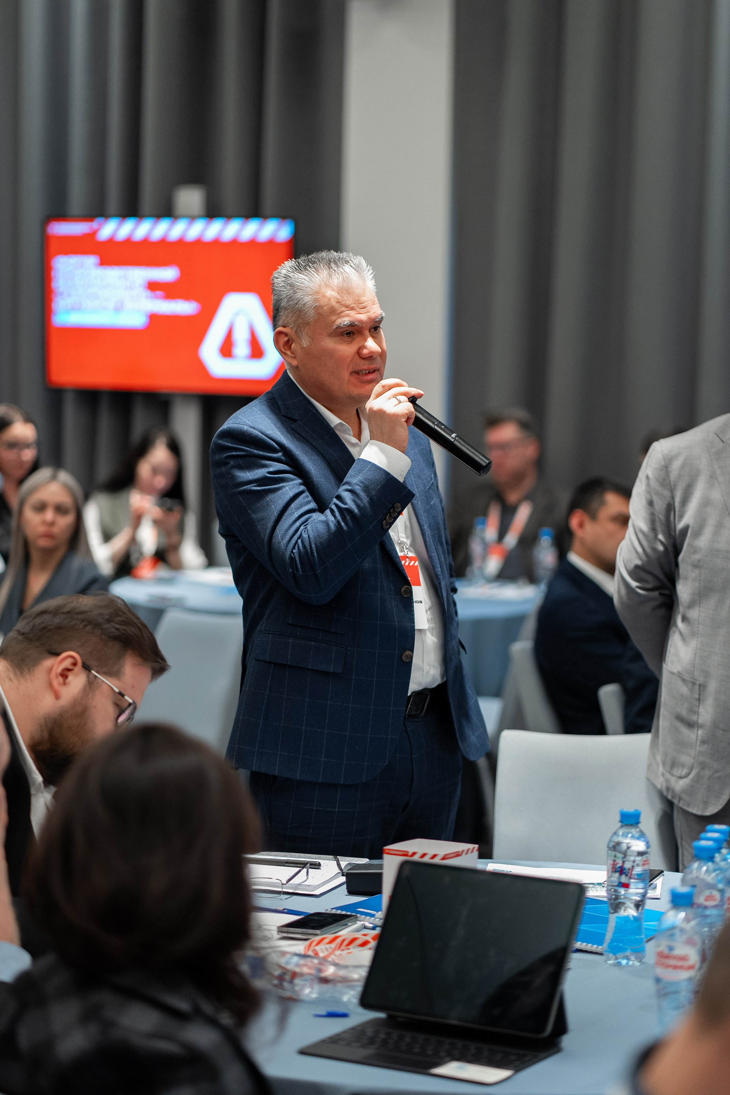 «ГАЗПРОМНЕФТЬ — БИТУМНЫЕ МАТЕРИАЛЫ» ФОРУМ ПРОИЗВОДСТВЕННОЙ БЕЗОПАСНОСТИ. Свадебный и семейный фотограф в Санкт-Петербурге Дмитрий Панин