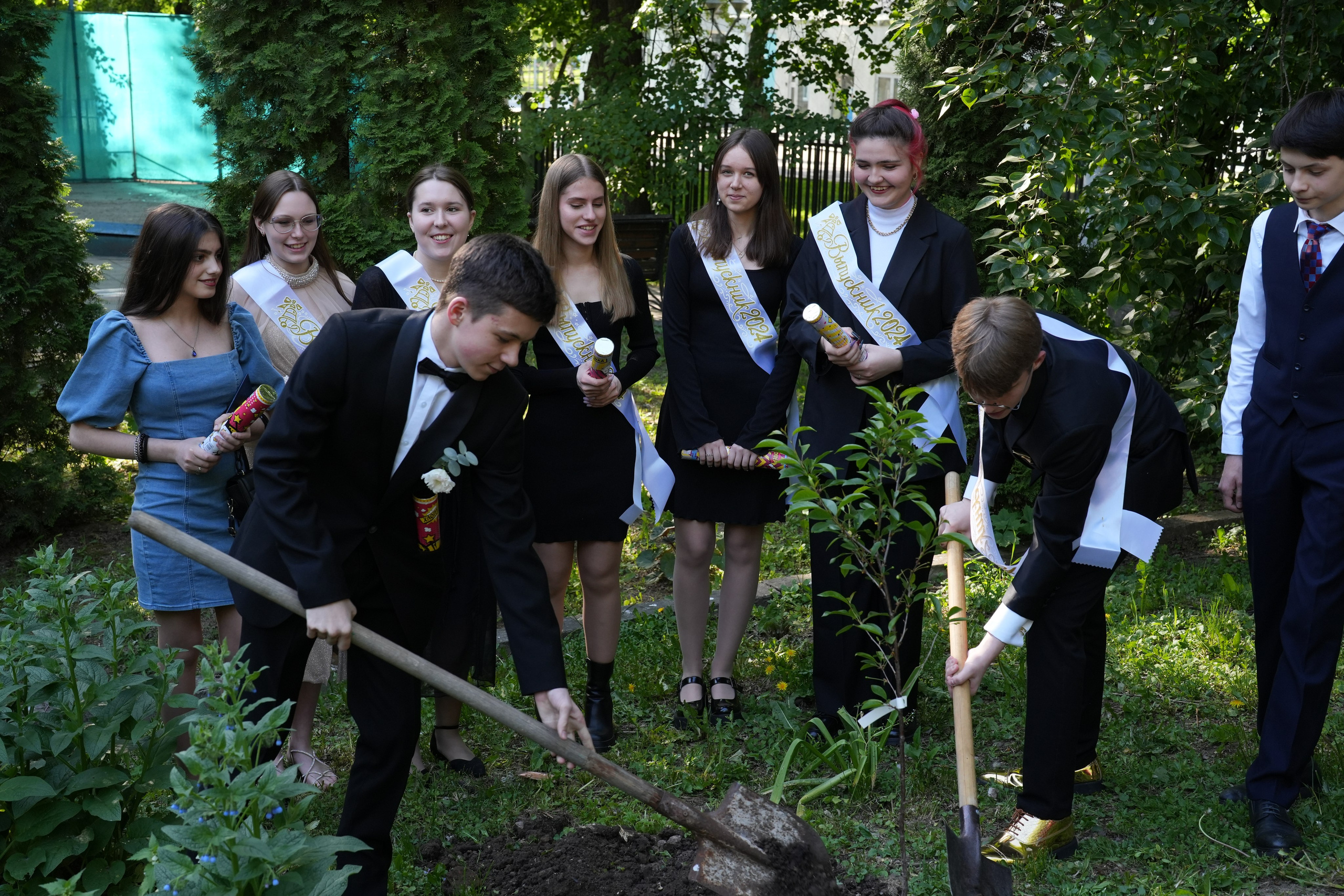 Выпускной в музыкально-хоровой школе г. Москвы № 106. Семейный и детский фотограф в Москве Оксана Чибизова