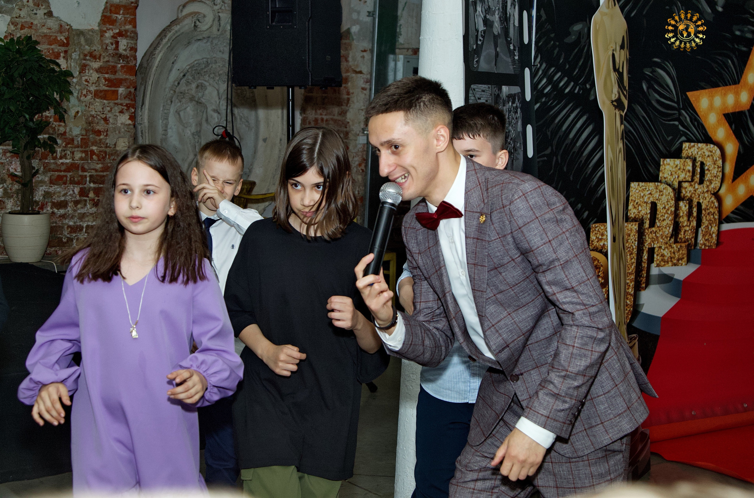 Выпускной 2023 (4-й класс, ММШ). Клуб Royal. Москва. Репортажная съемка в Москве и области. Анималистика