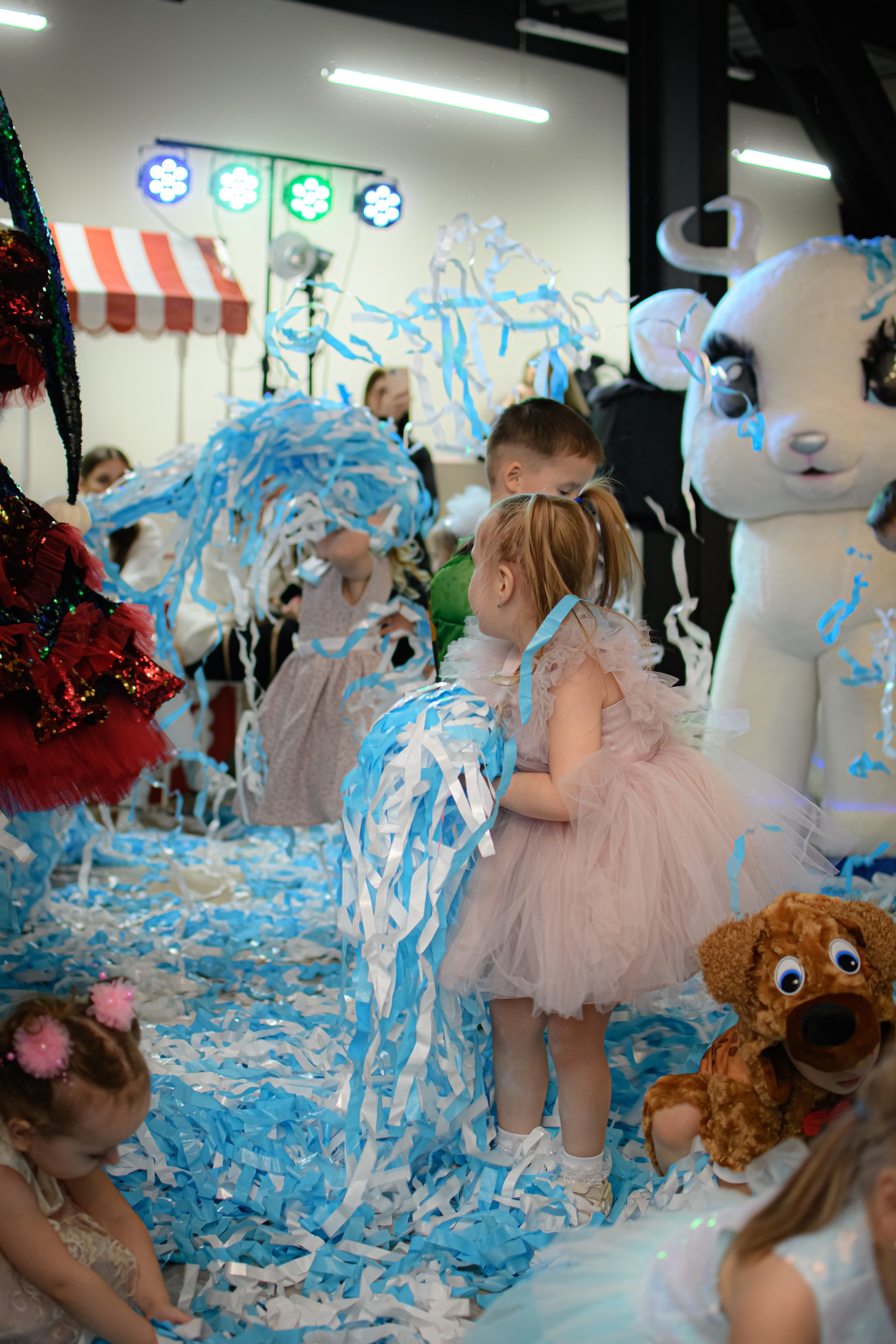 HAPPY NEW YEAR. Photokarish