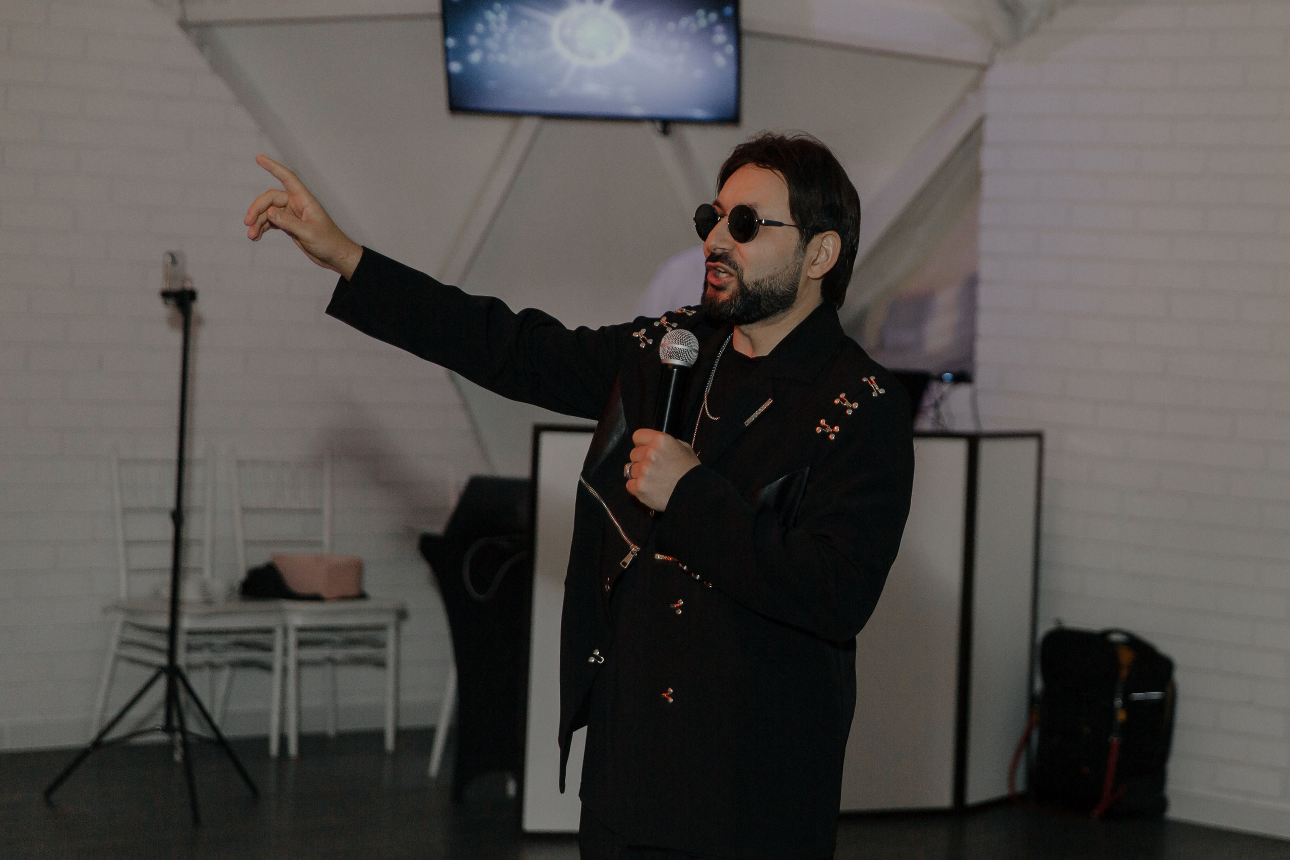 07.05.2024. RETOUCH-HOUSE