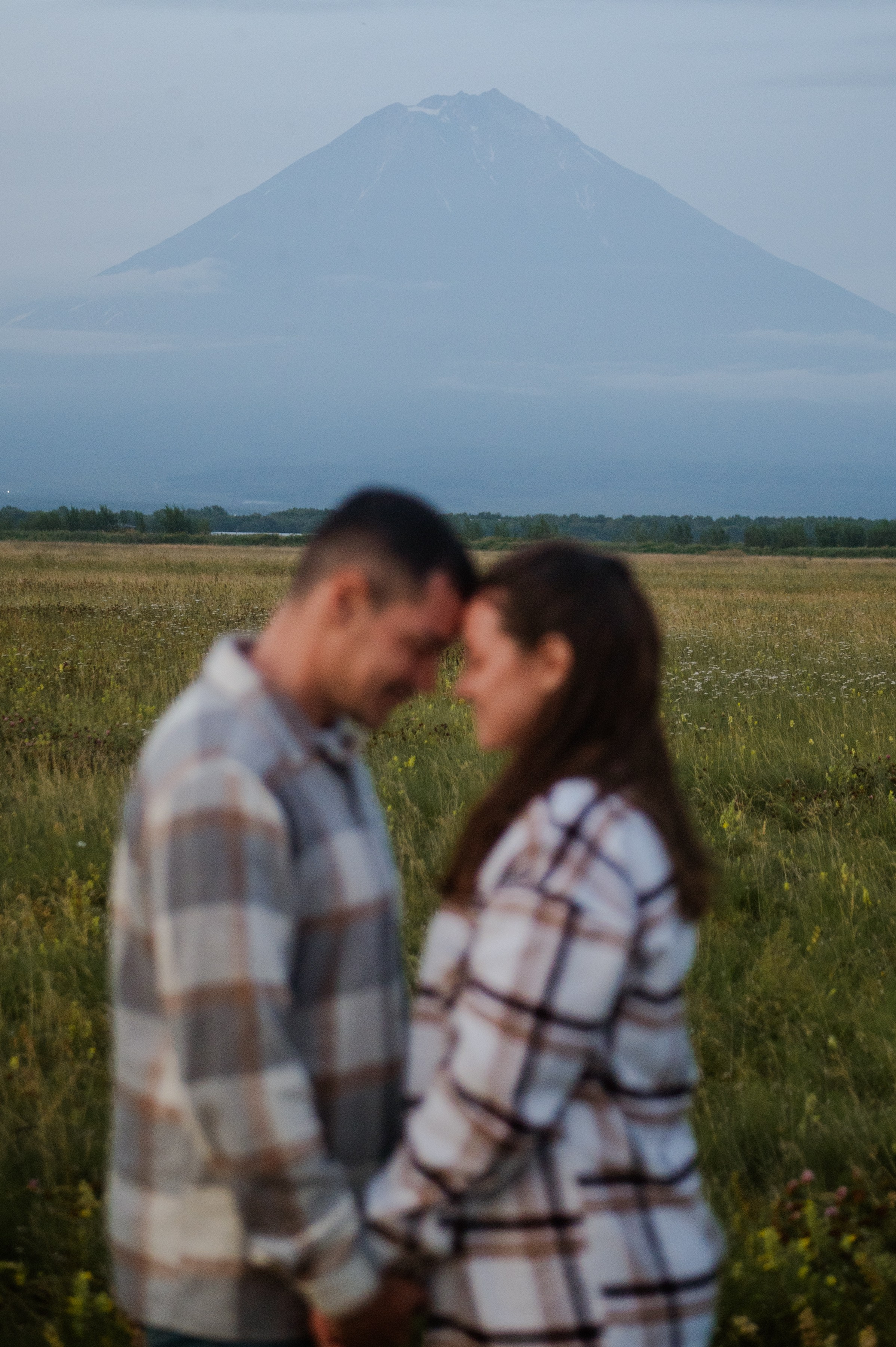 На закате с вулканами. Свадебный и семейный фотограф Камчатка. Фотограф Камчатка