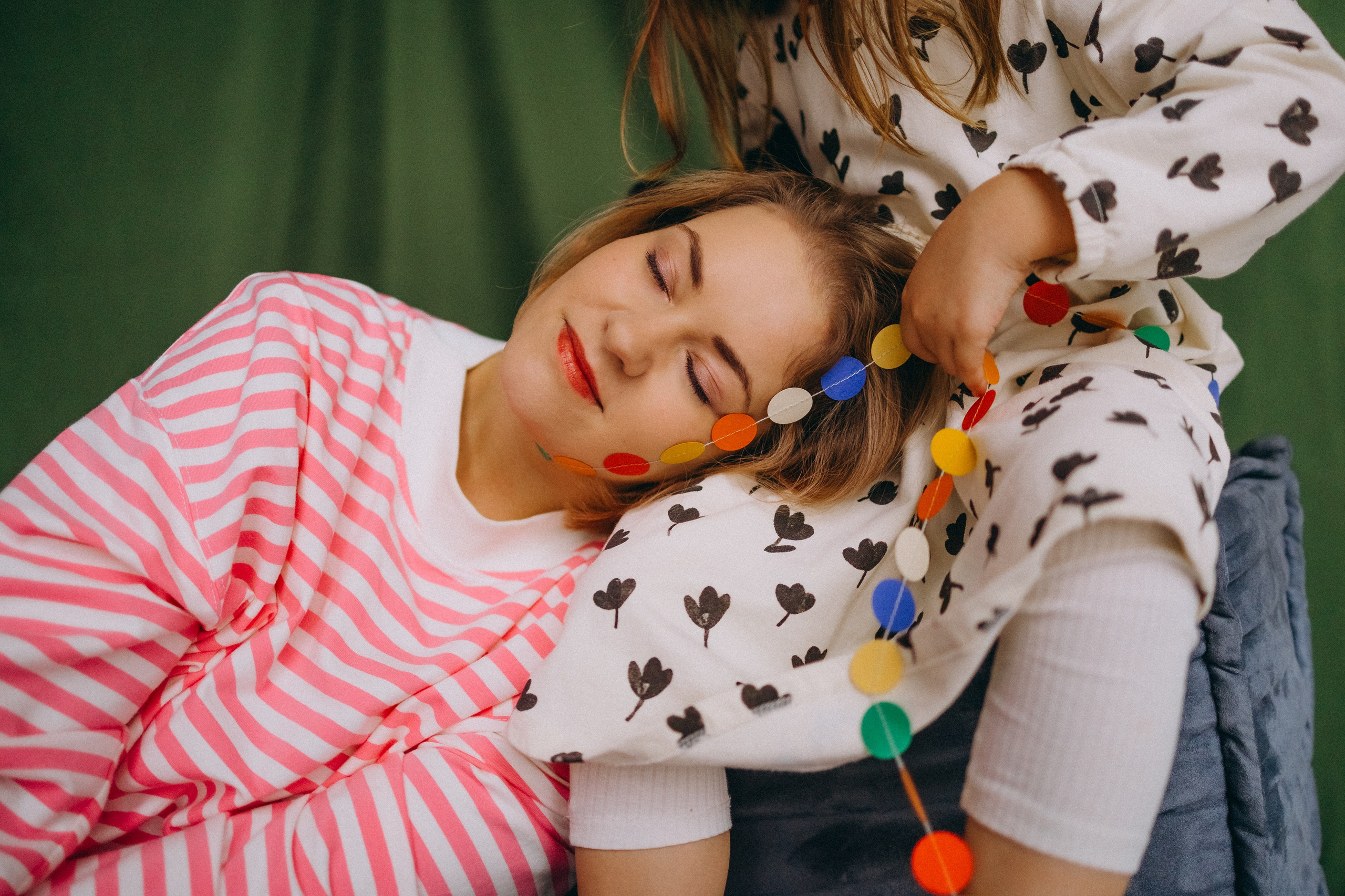 Мика Сара. Главная