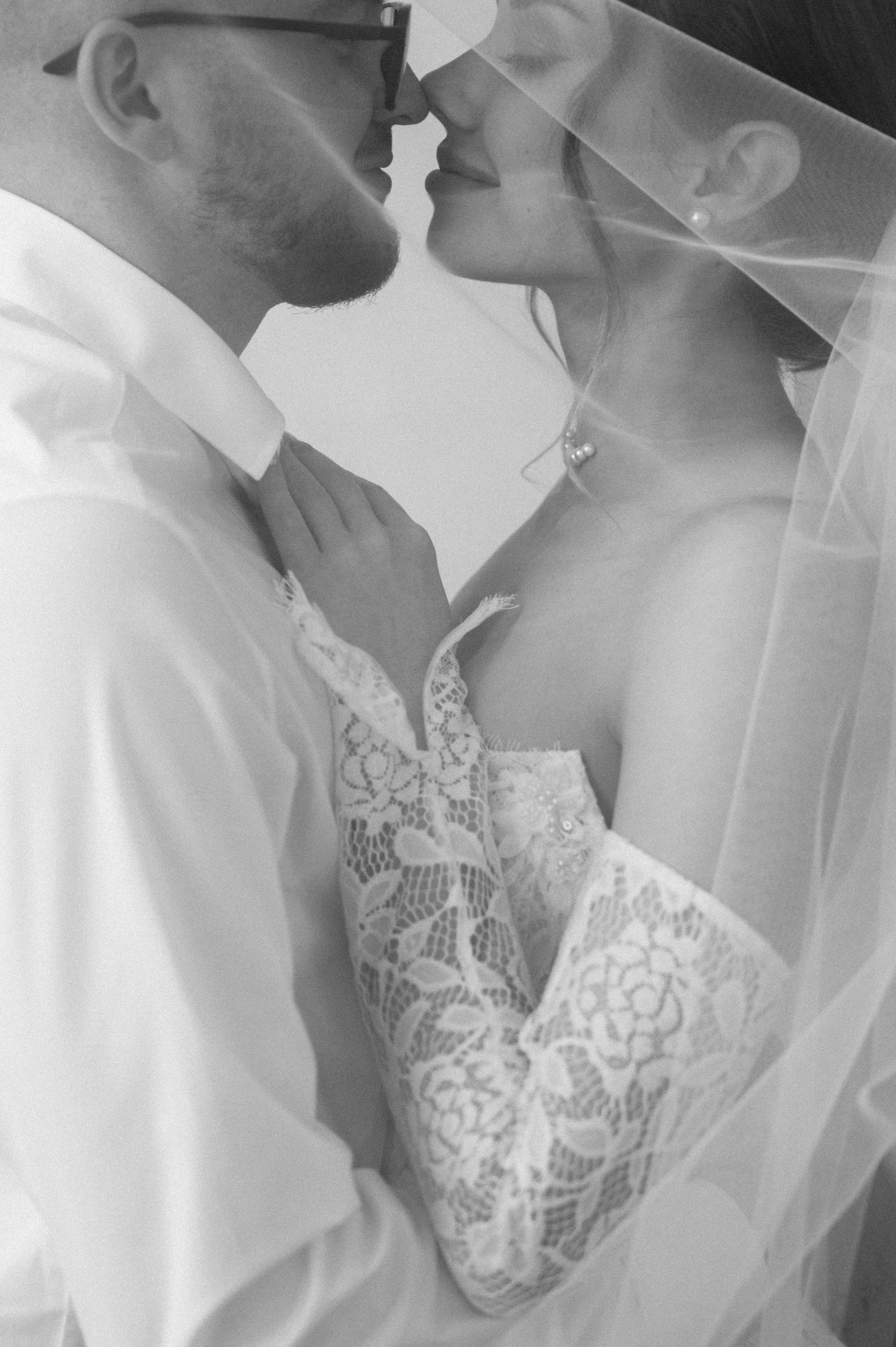 D&L ЗАГС + прогула. Фотограф Ярута Оксана / Ростов-на-Дону