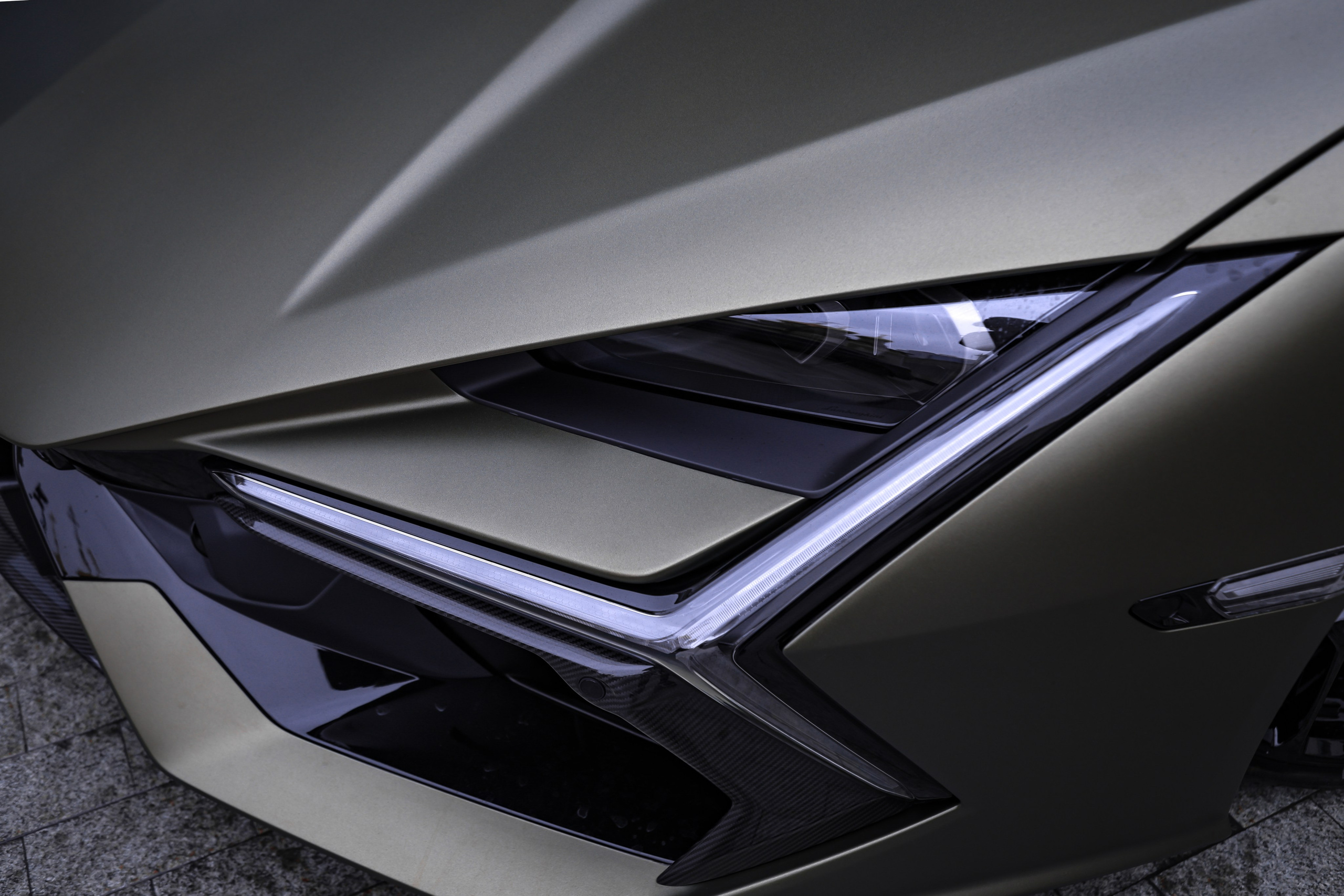 2024 Lamborghini Revuelto 6.5 AMT. Mixturecaptures